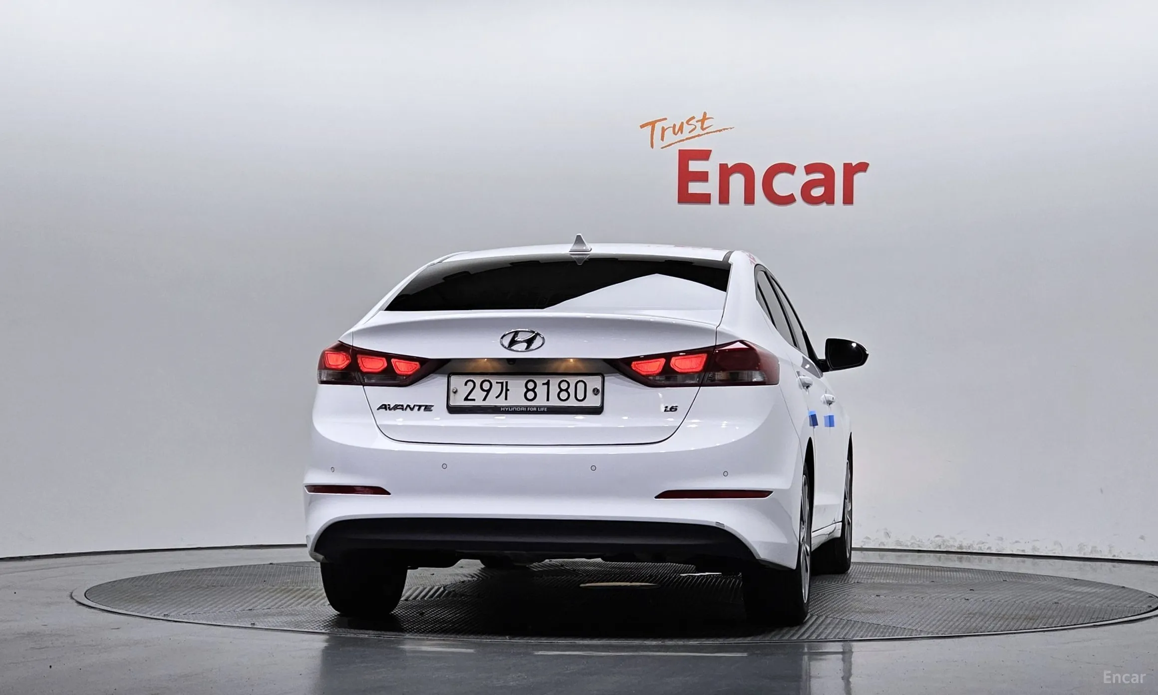 Hyundai Avante AD превью 3