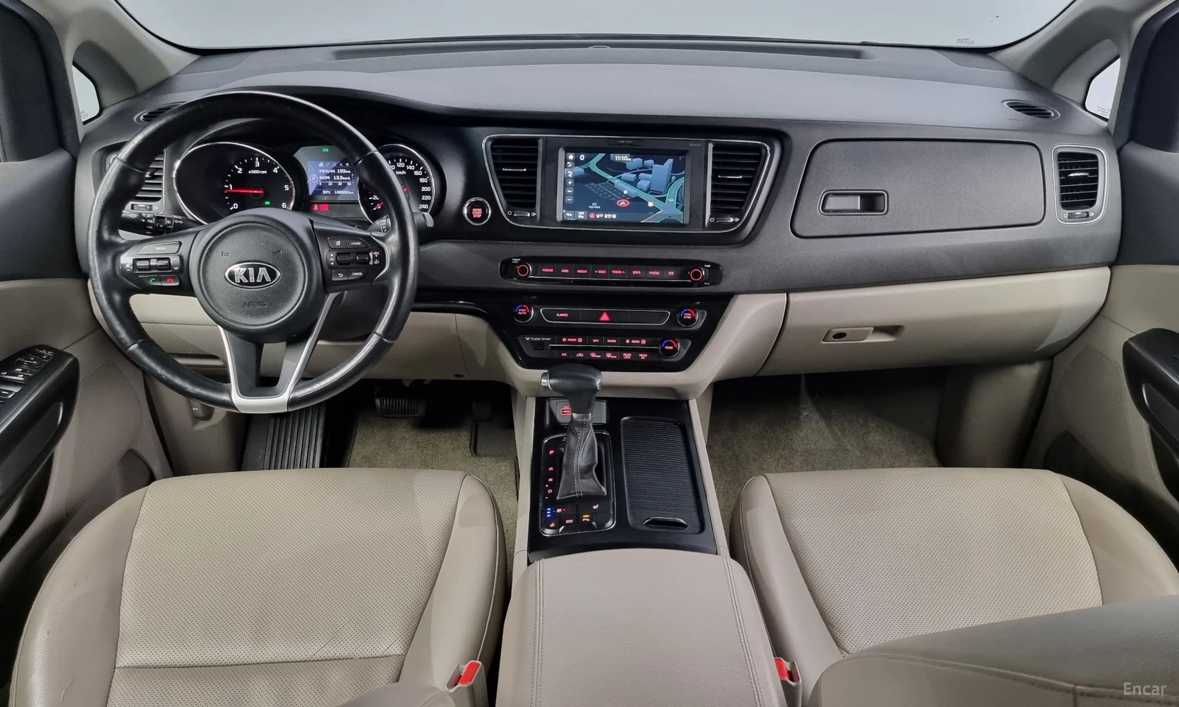 Kia Carnival превью 4