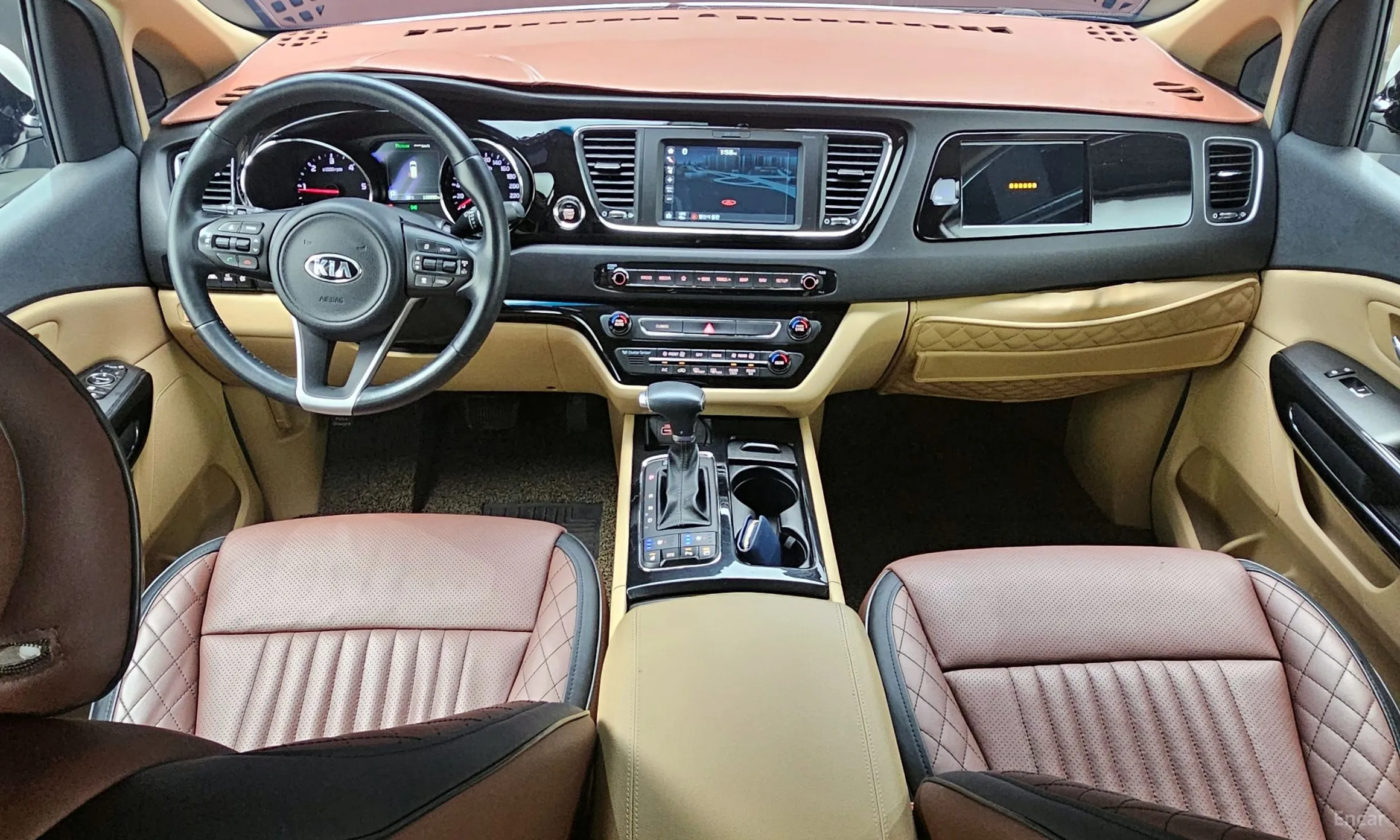 Kia Carnival превью 4