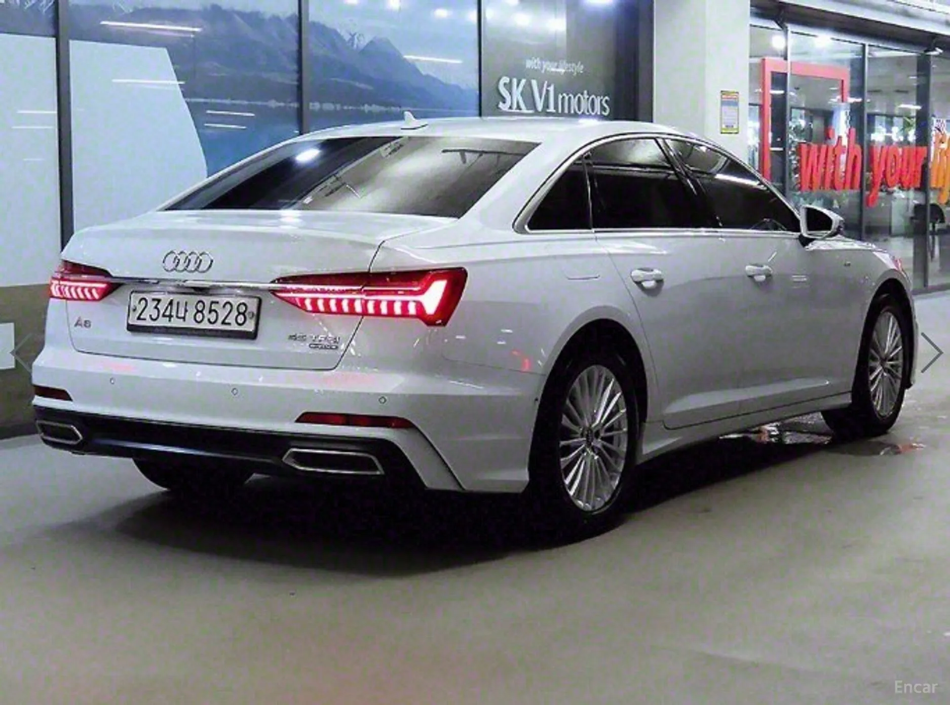 Audi A6 (C8) превью 3