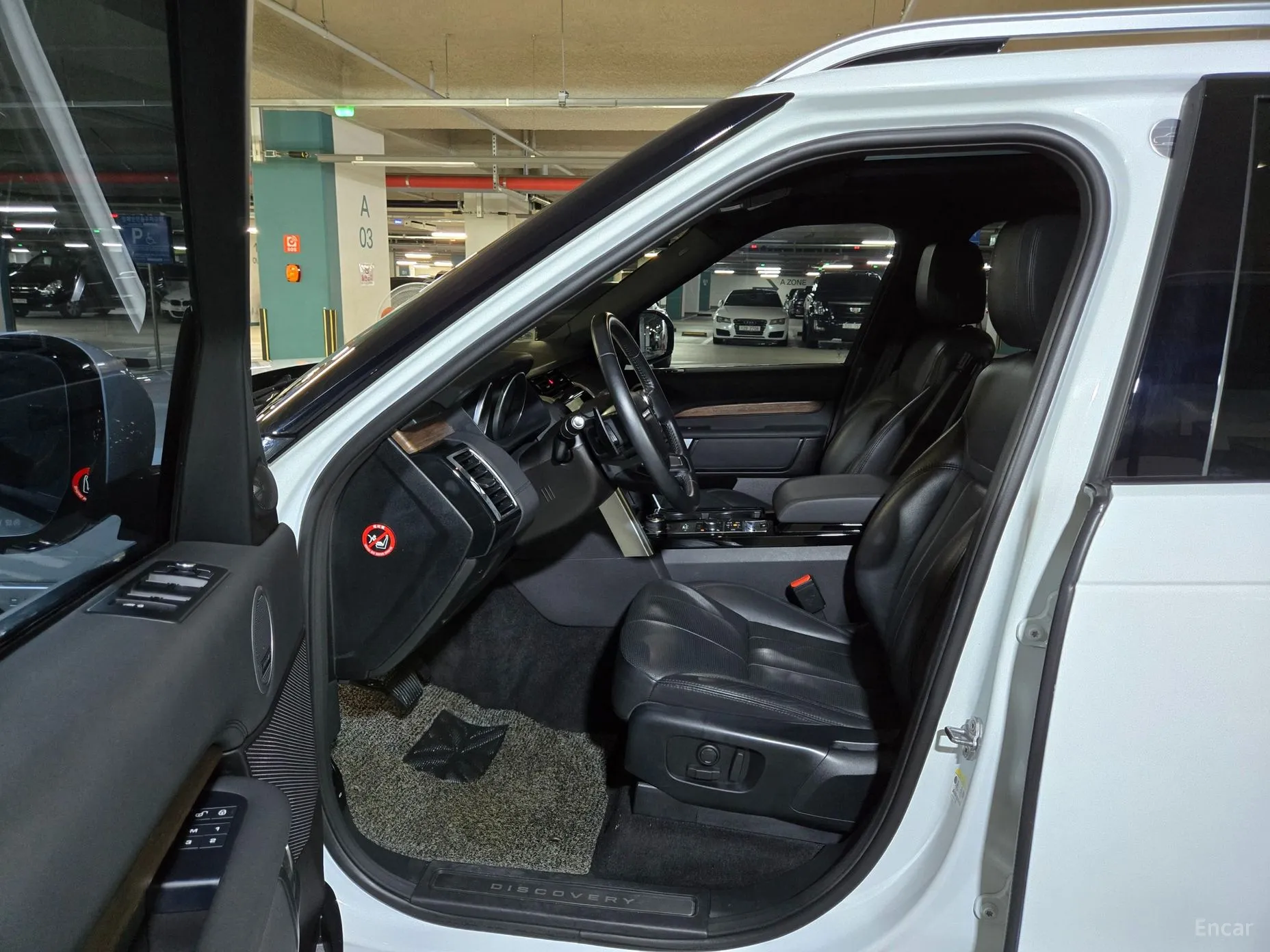 Land Rover Discovery 5 превью 4