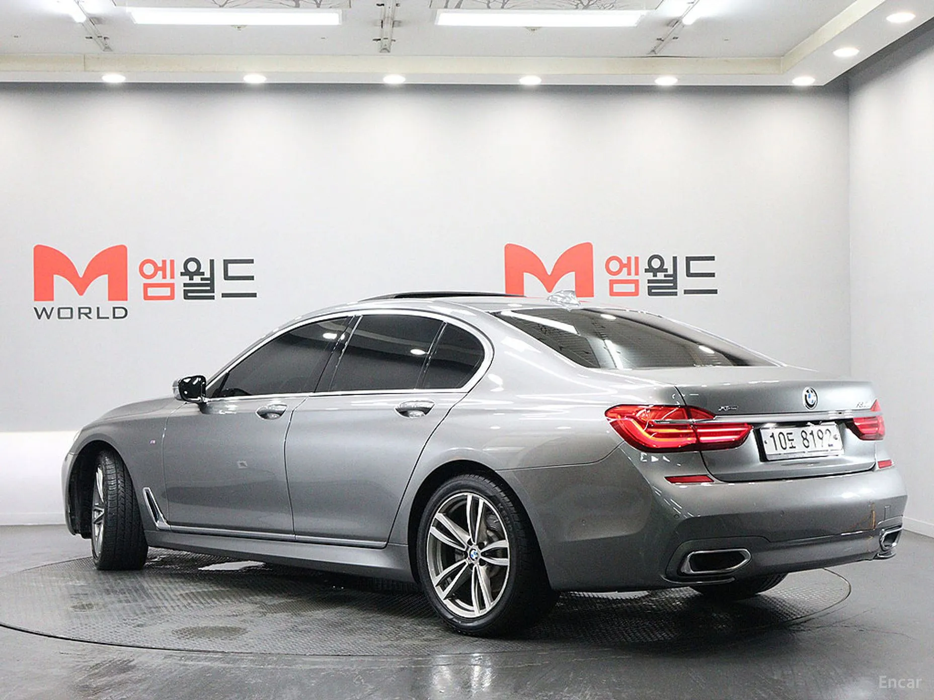 BMW 7 Series (G11) превью 3