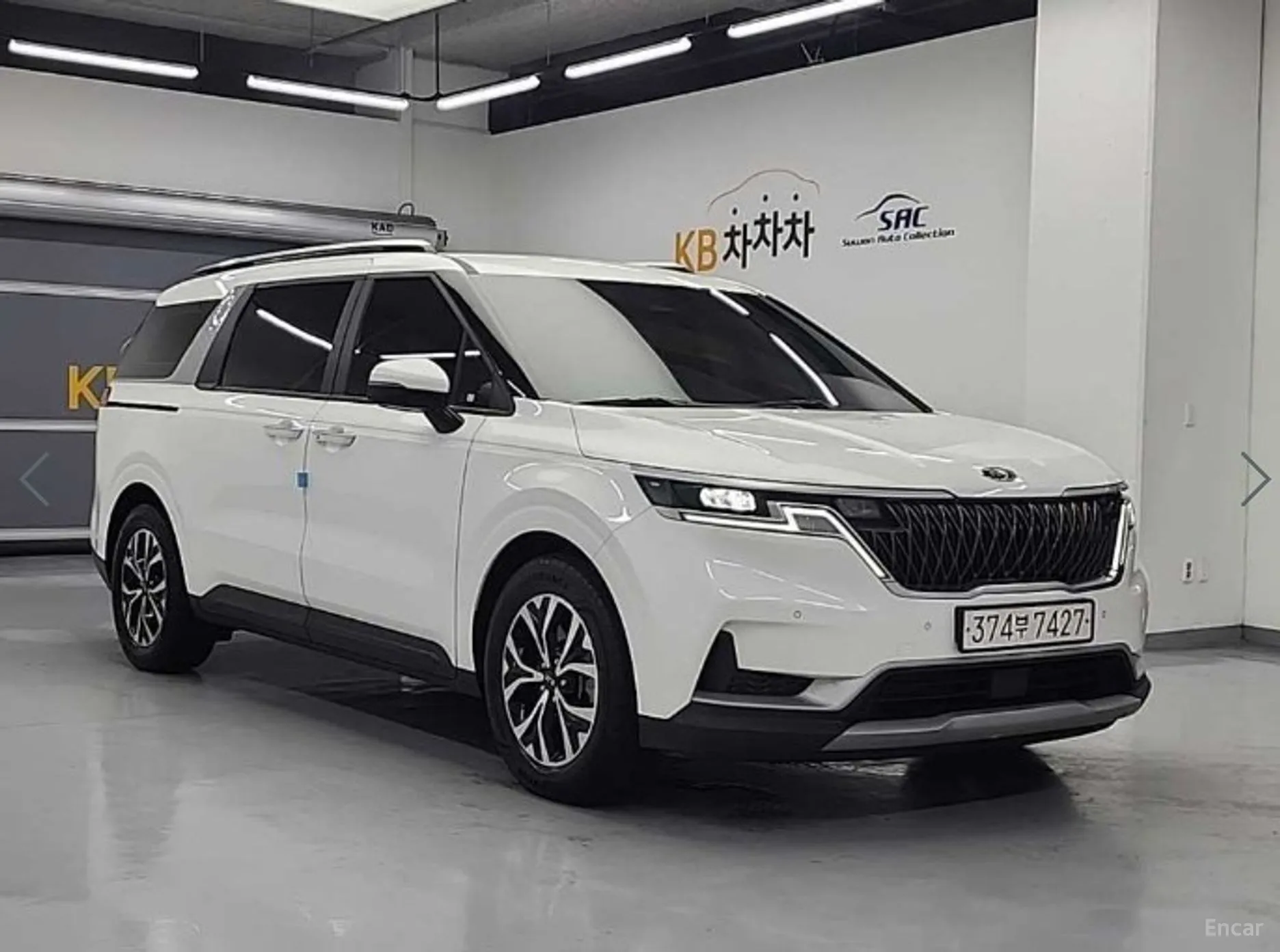 Kia Carnival Gen 4 превью 3