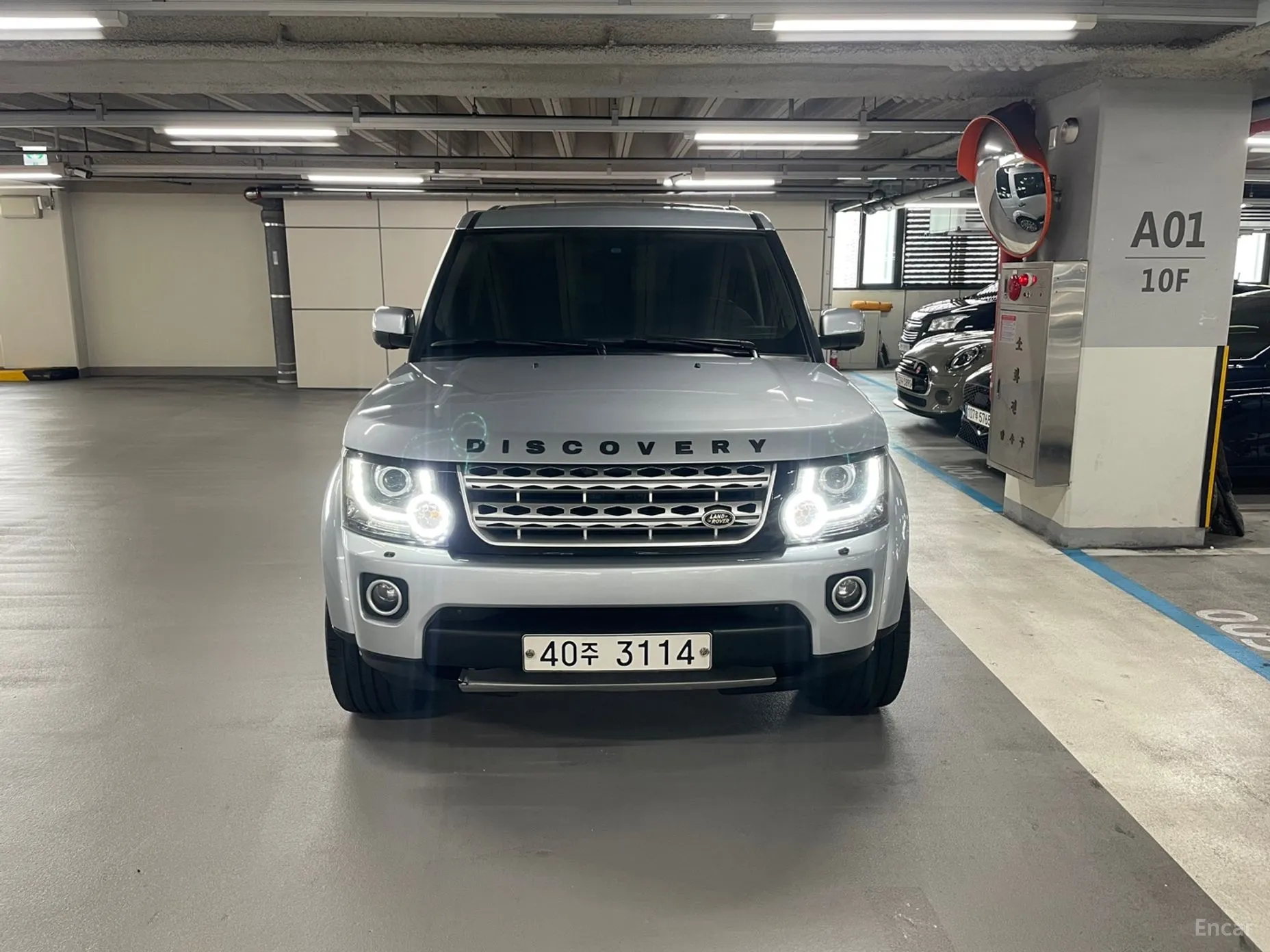 Land Rover Discovery 4 превью 2