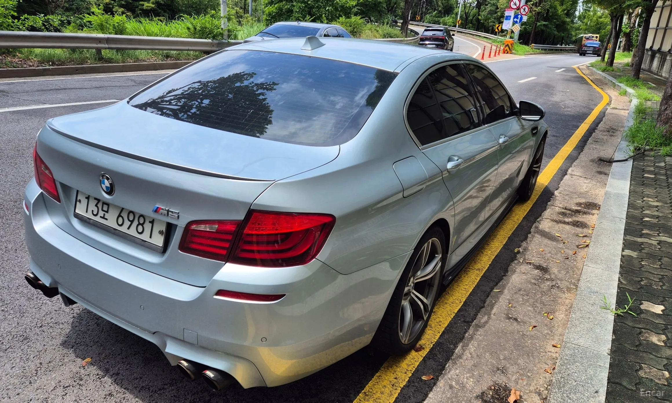 BMW M5 (F10) превью 3