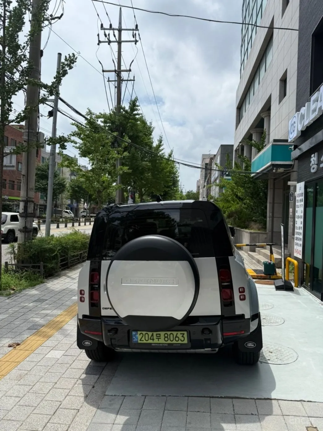 Land Rover Defender (L663) превью 3