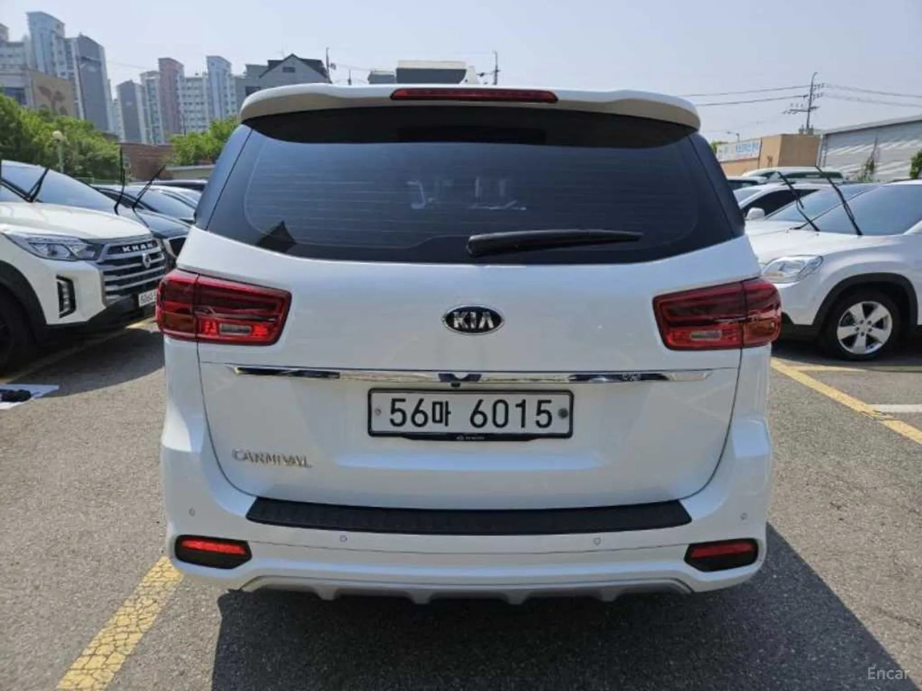 Kia Carnival превью 2