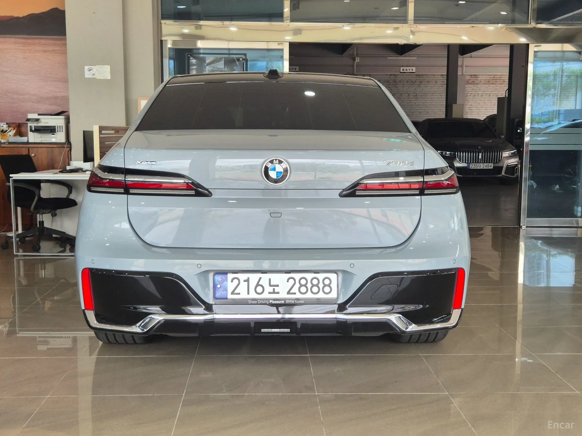 BMW 7 Series (G70) превью 3