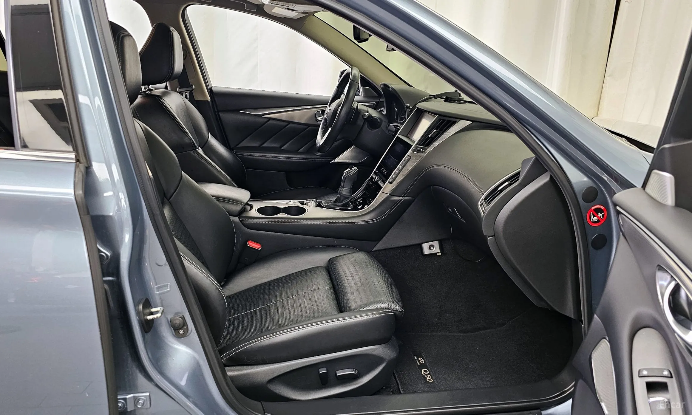 Infiniti Q50 превью 11