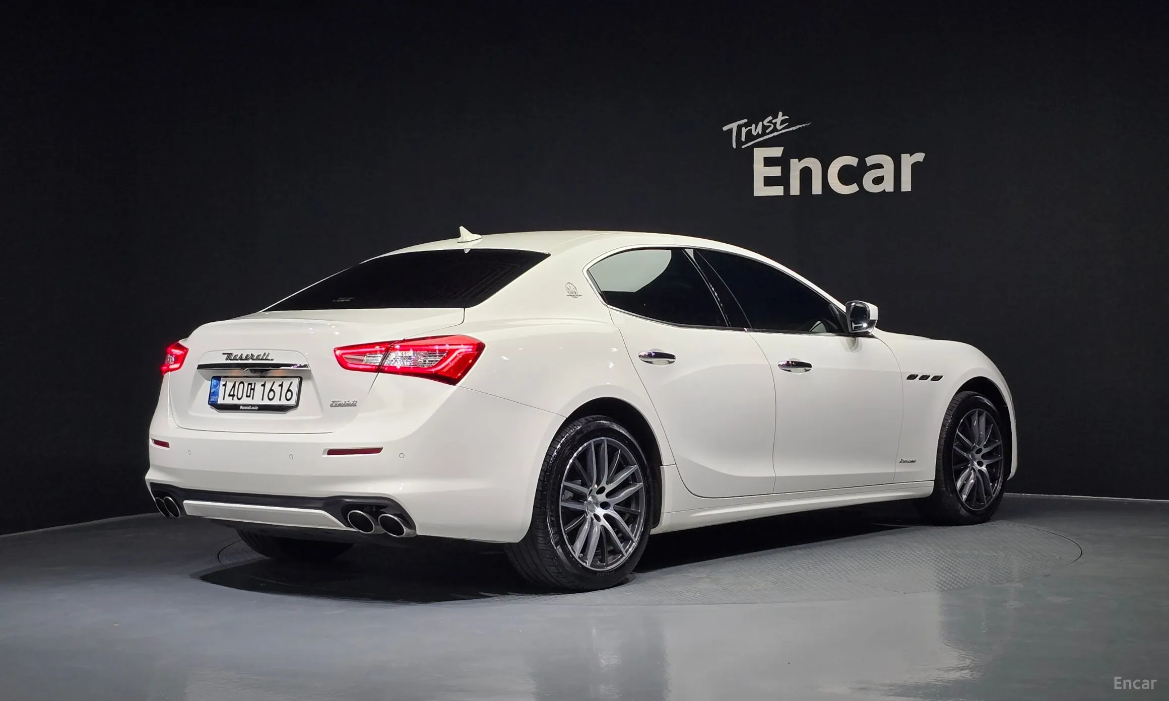 Maserati Ghibli превью 2