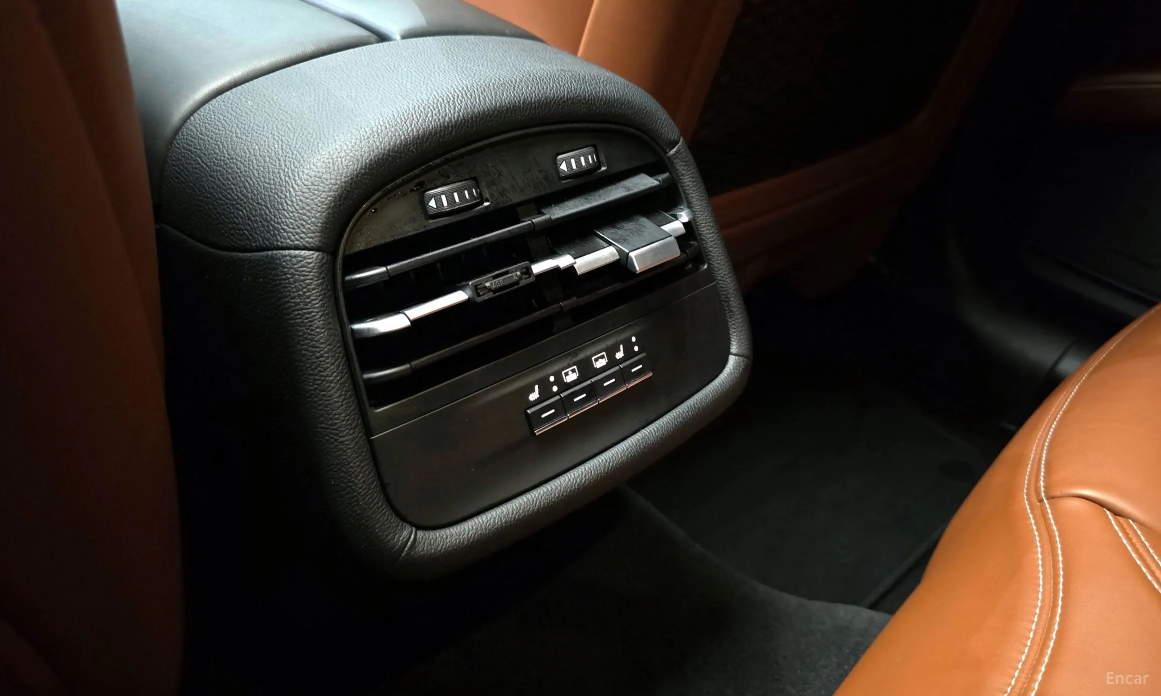 Maserati Ghibli превью 17