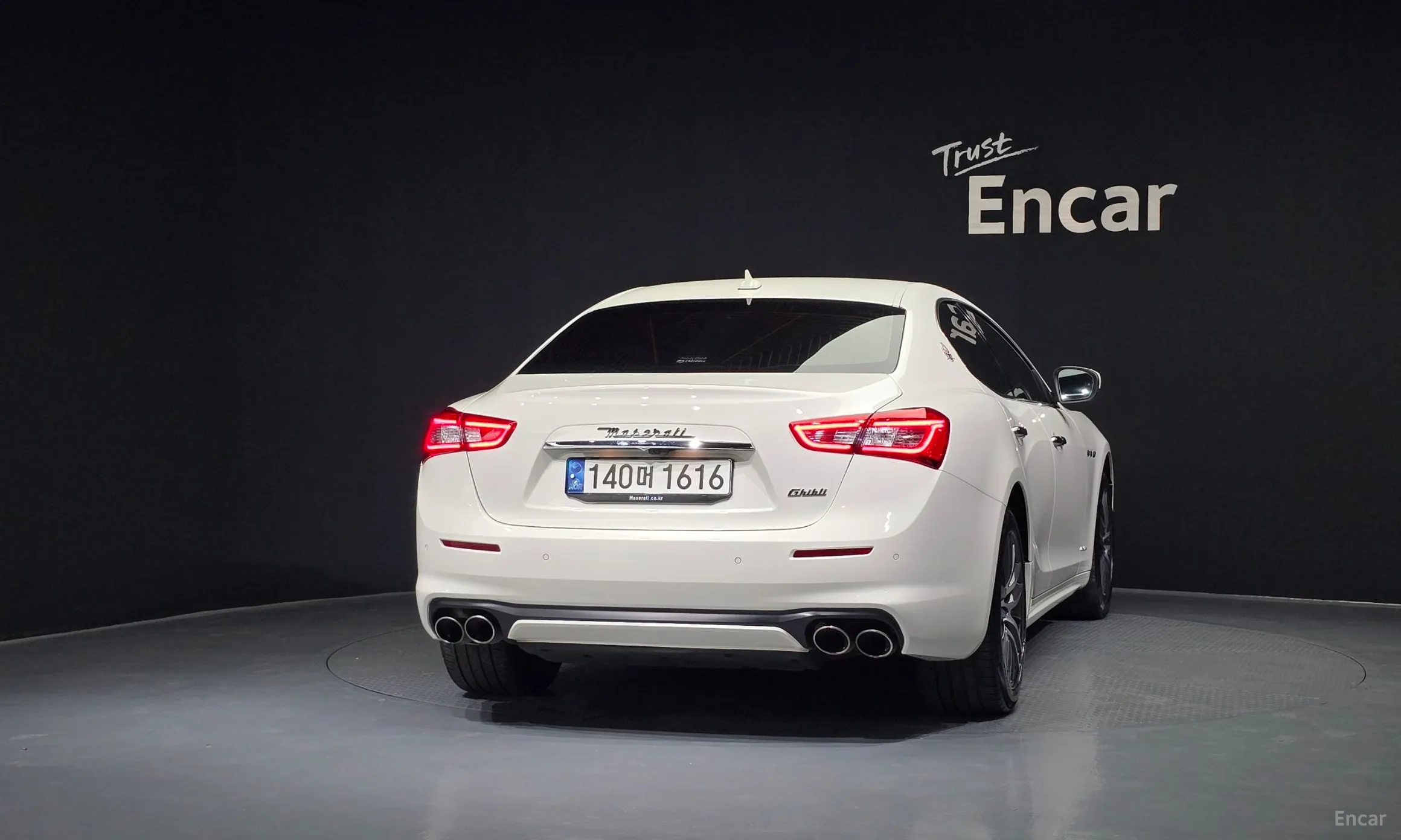 Maserati Ghibli превью 4