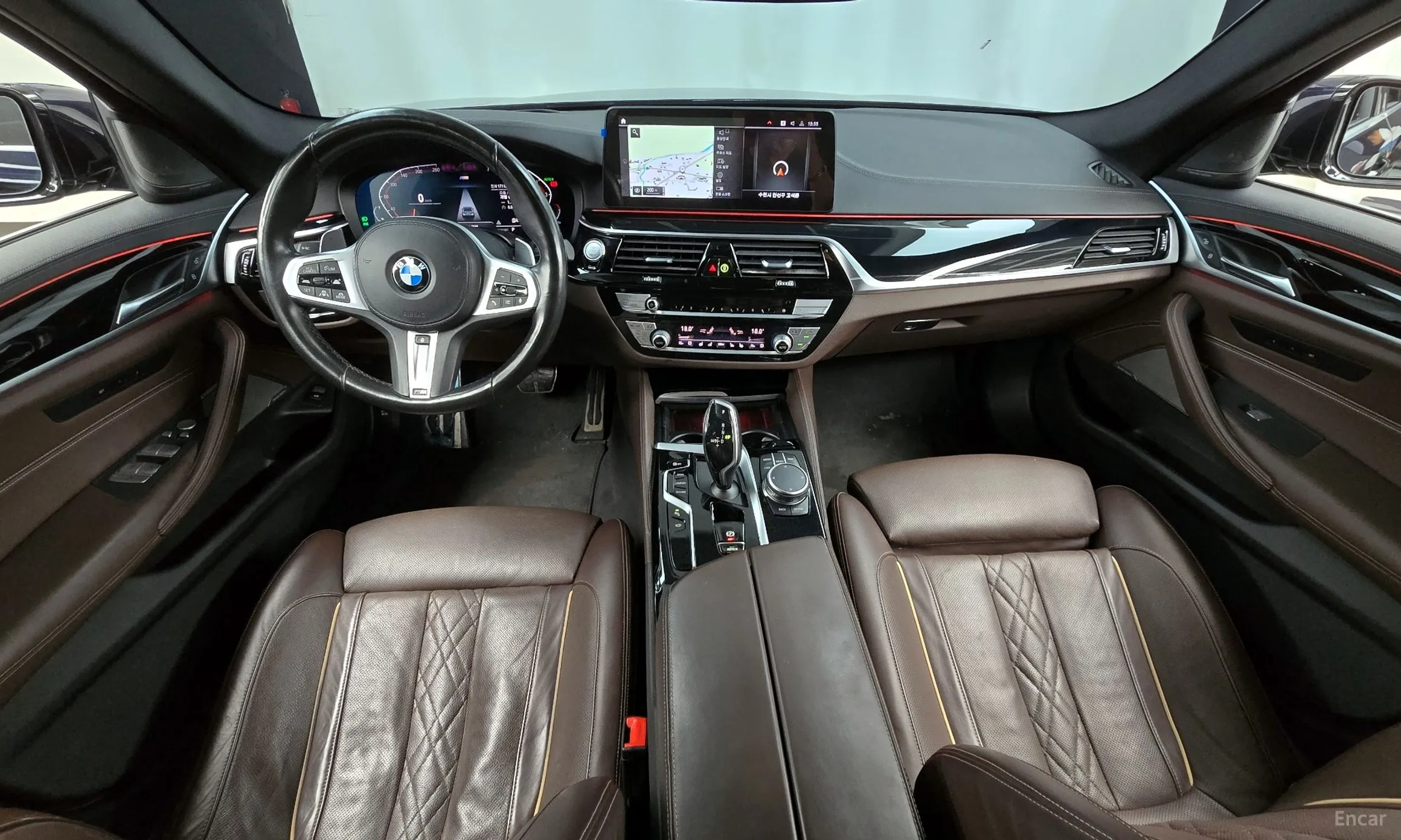 BMW 5 Series (G30) превью 4