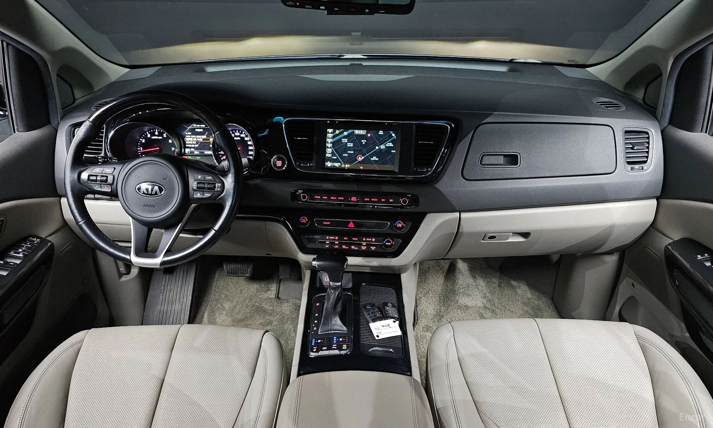 Kia Carnival превью 4