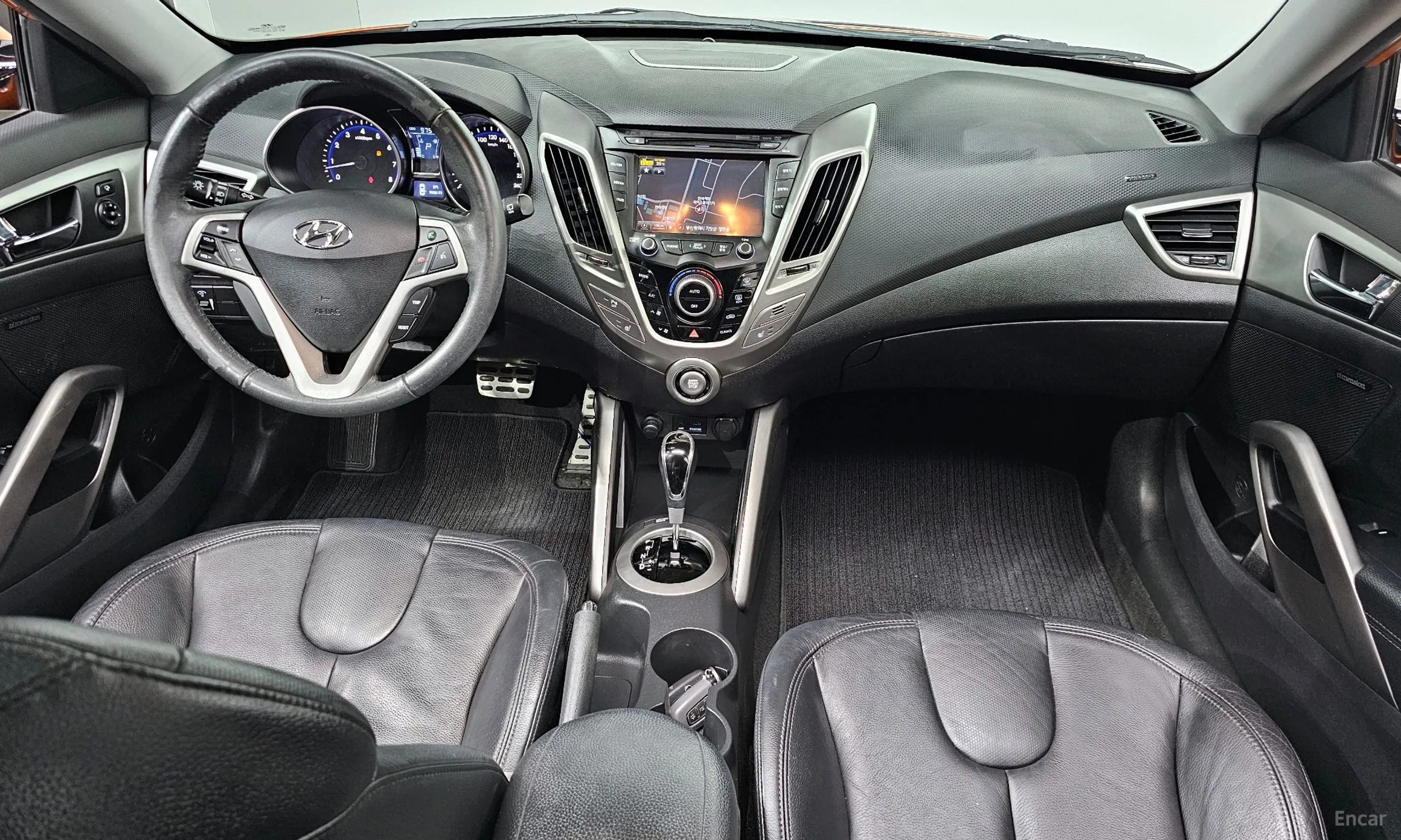 Hyundai Veloster превью 4