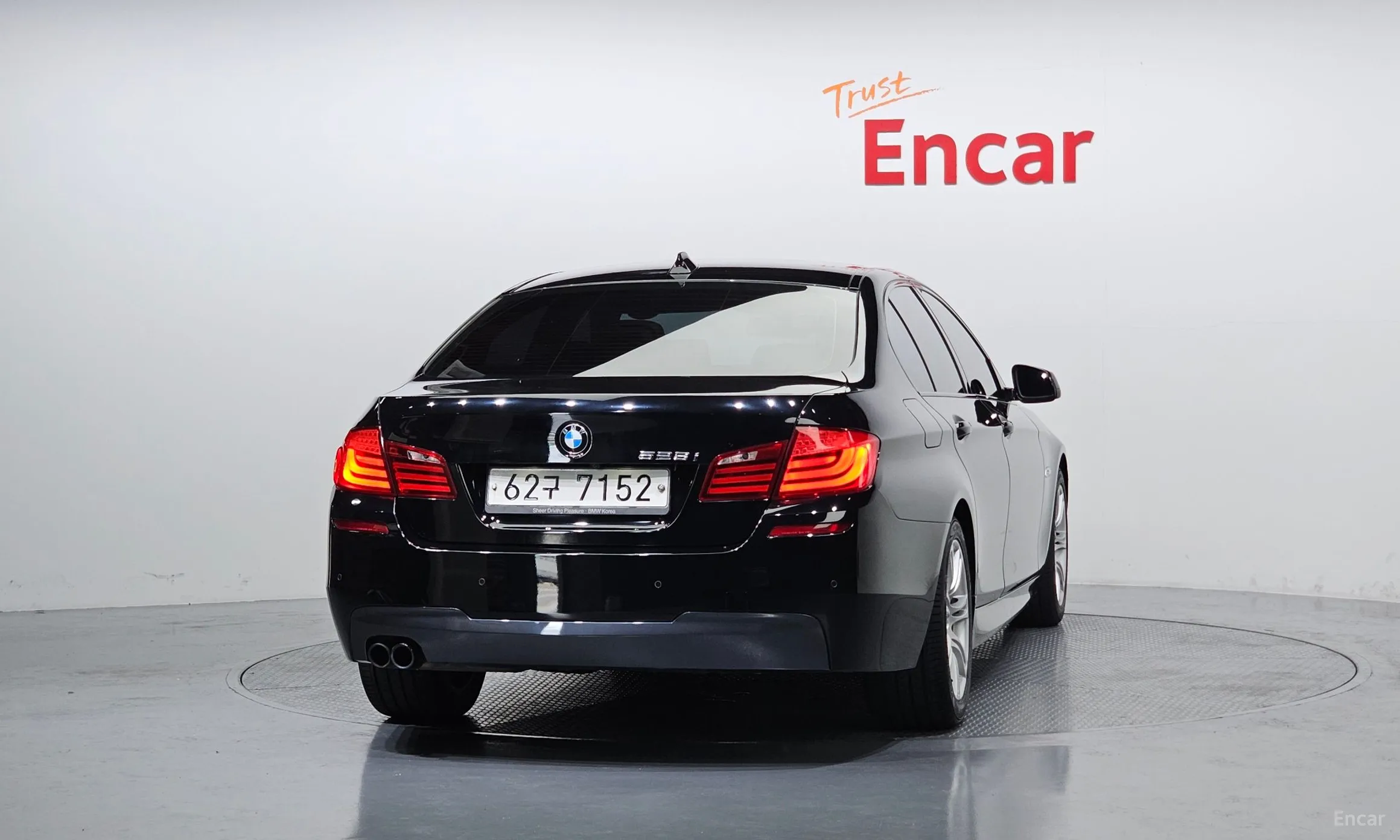 BMW 5 Series (F10) превью 3