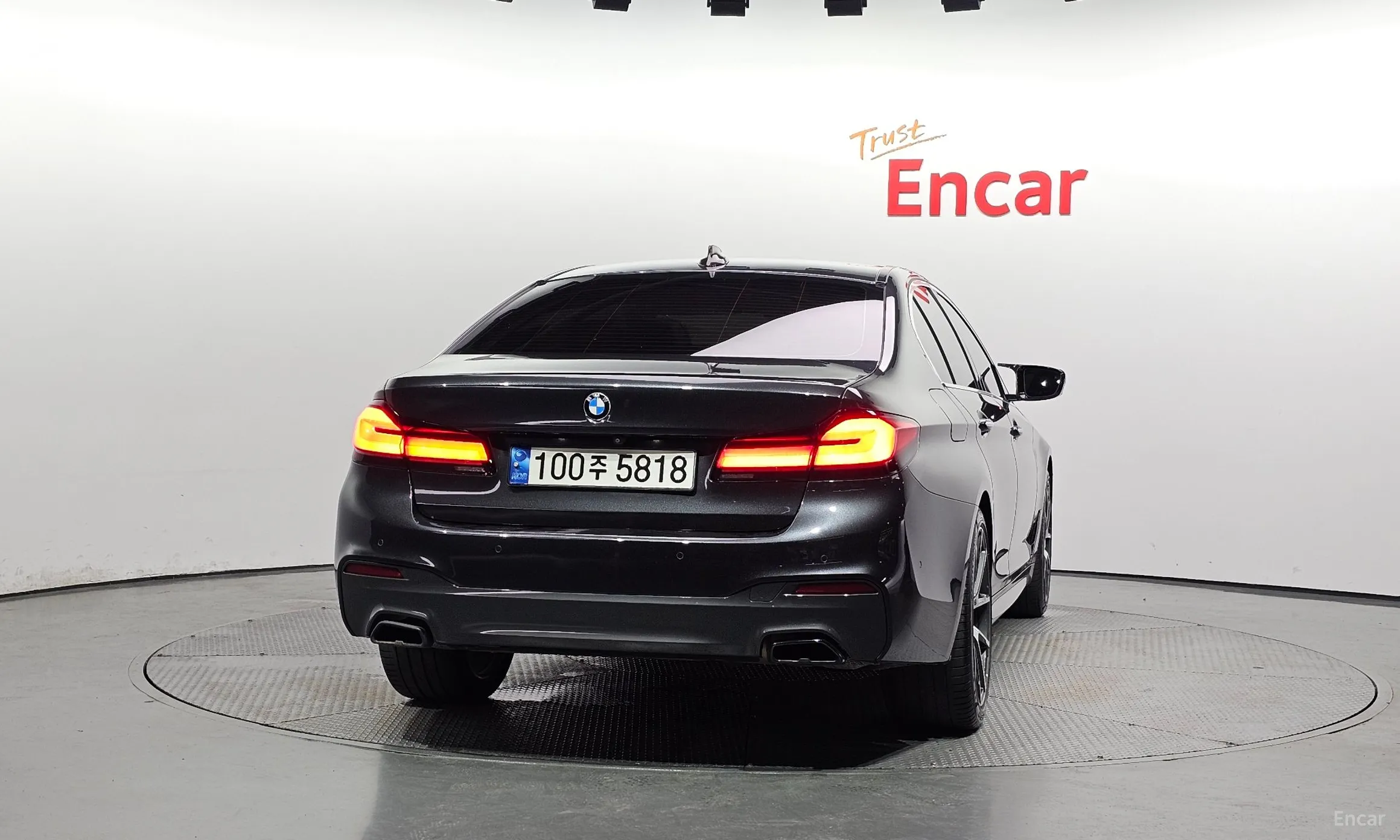 BMW 5 Series (G30) превью 3