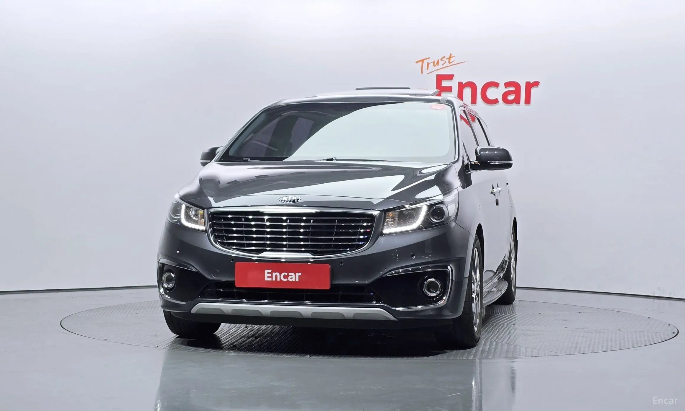Kia Carnival превью 2