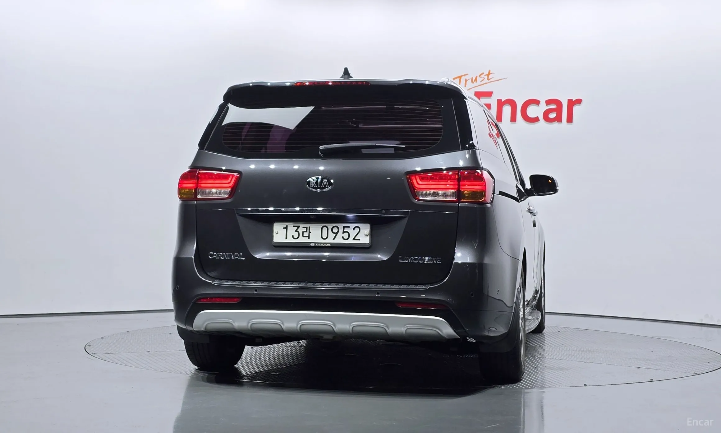 Kia Carnival превью 3