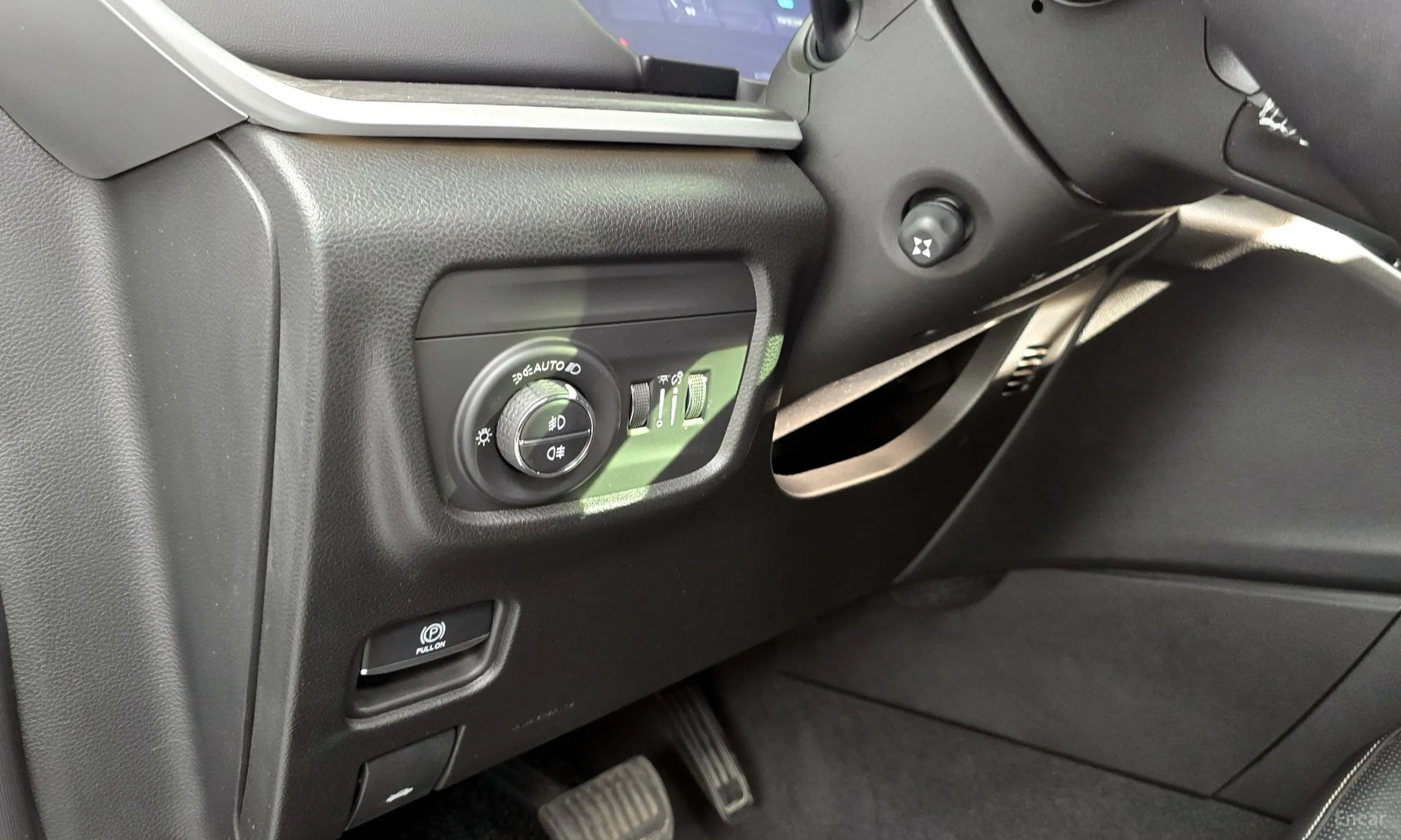 Jeep Grand Cherokee (WL) превью 17