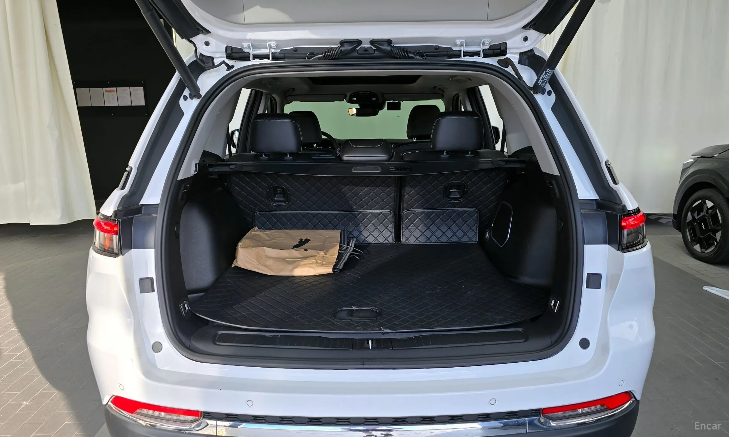 Jeep Grand Cherokee (WL) превью 20