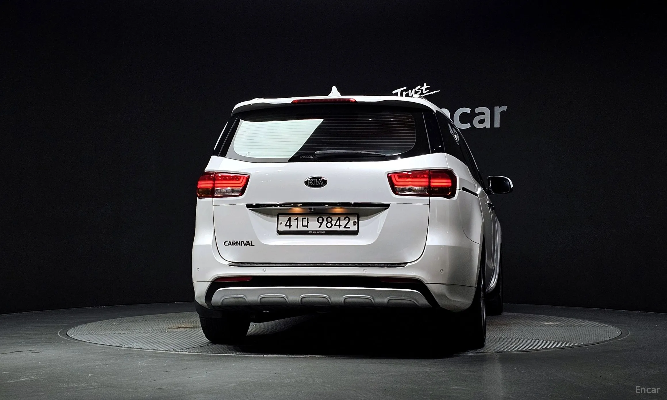 Kia Carnival превью 3