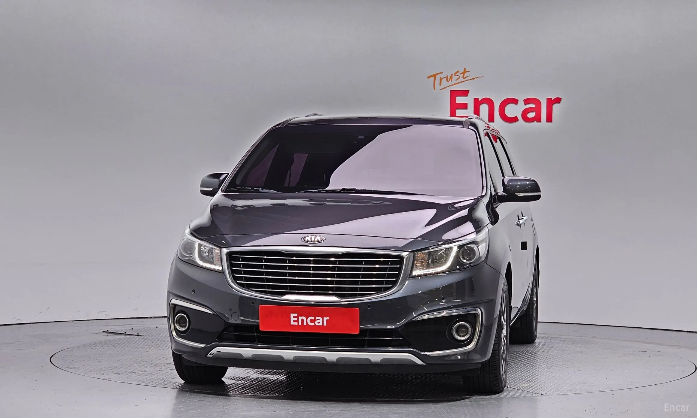 Kia Carnival превью 2