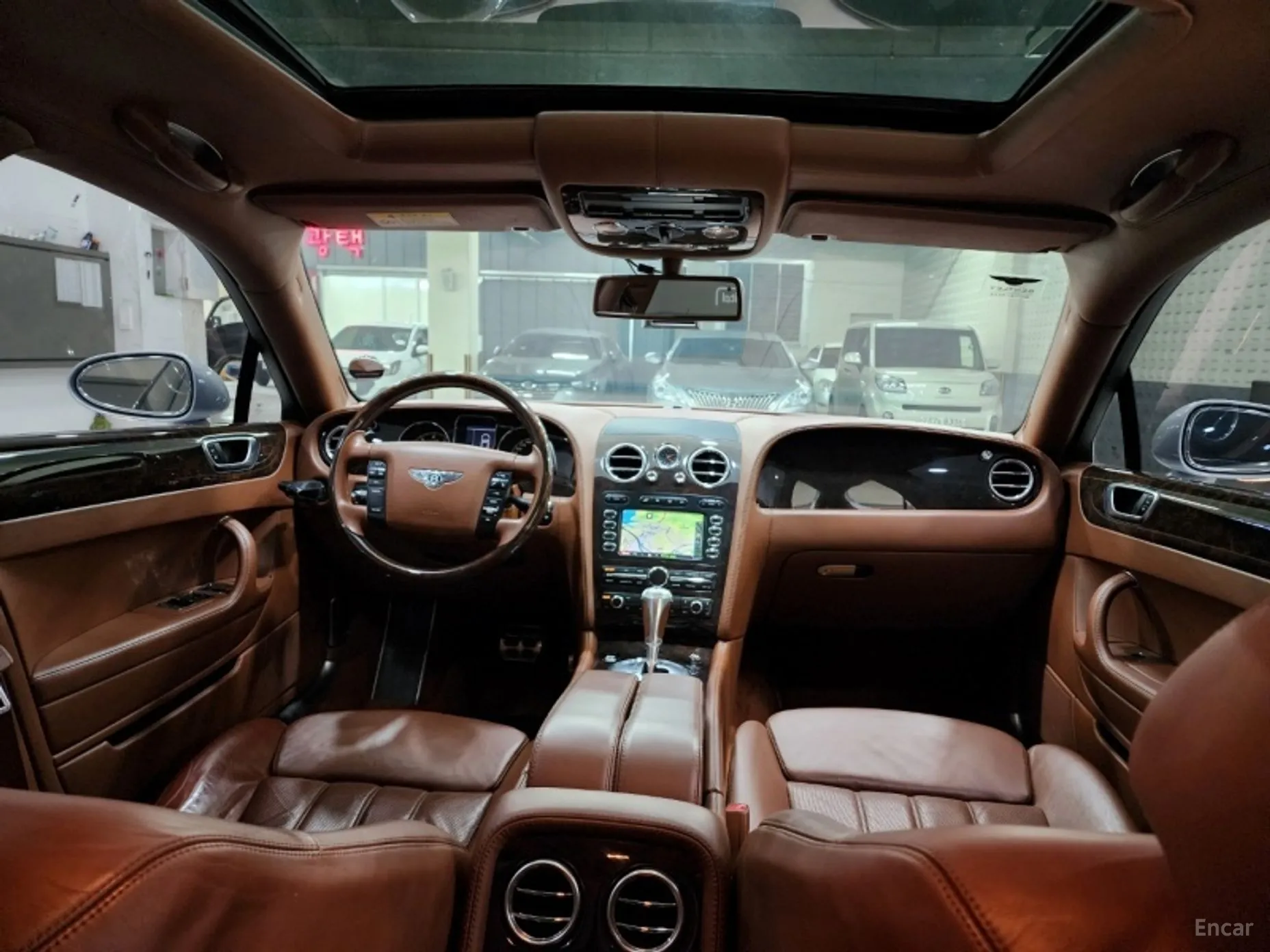 Bentley Flying Spur Gen 1 превью 7