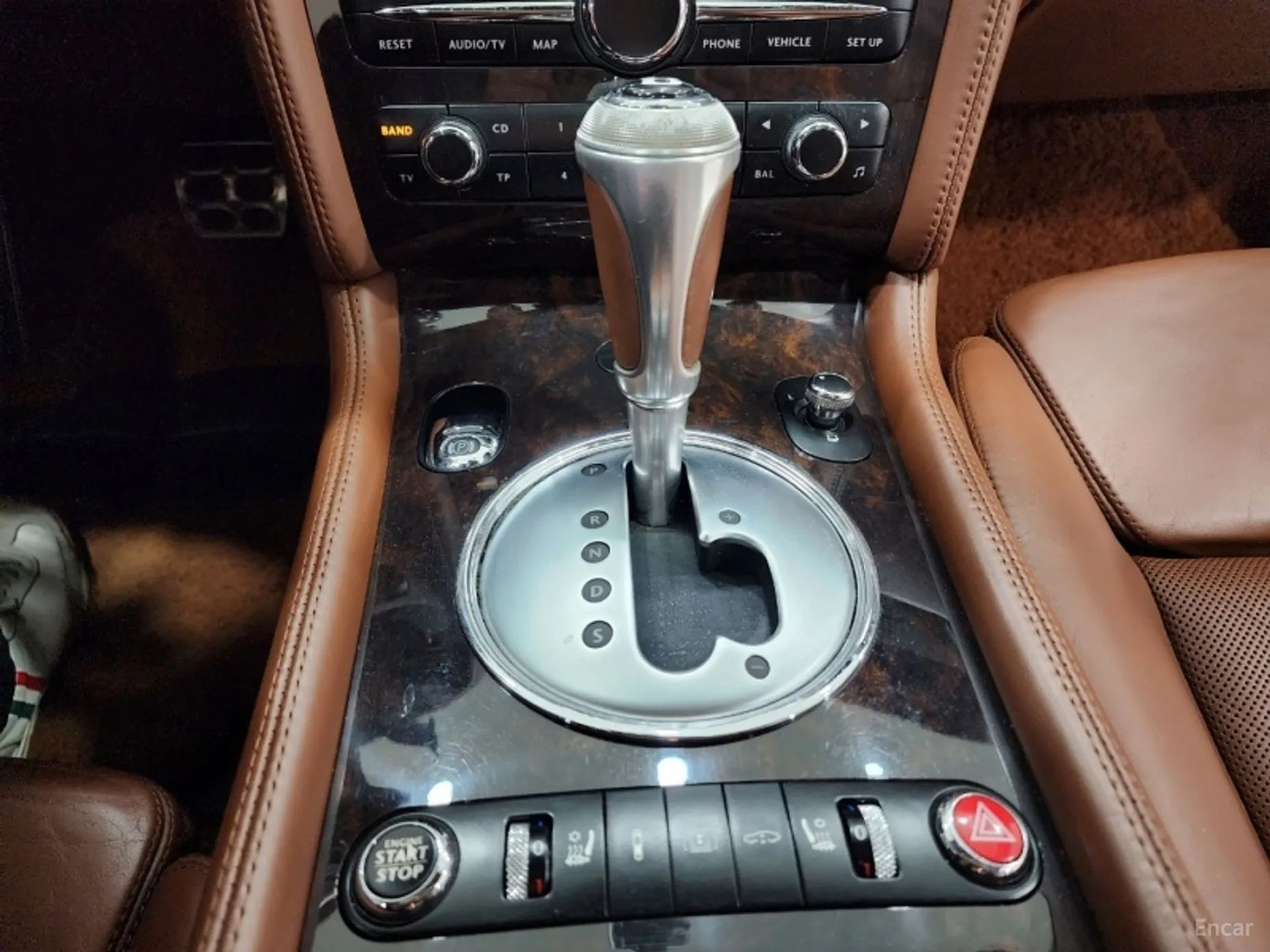 Bentley Flying Spur Gen 1 превью 9