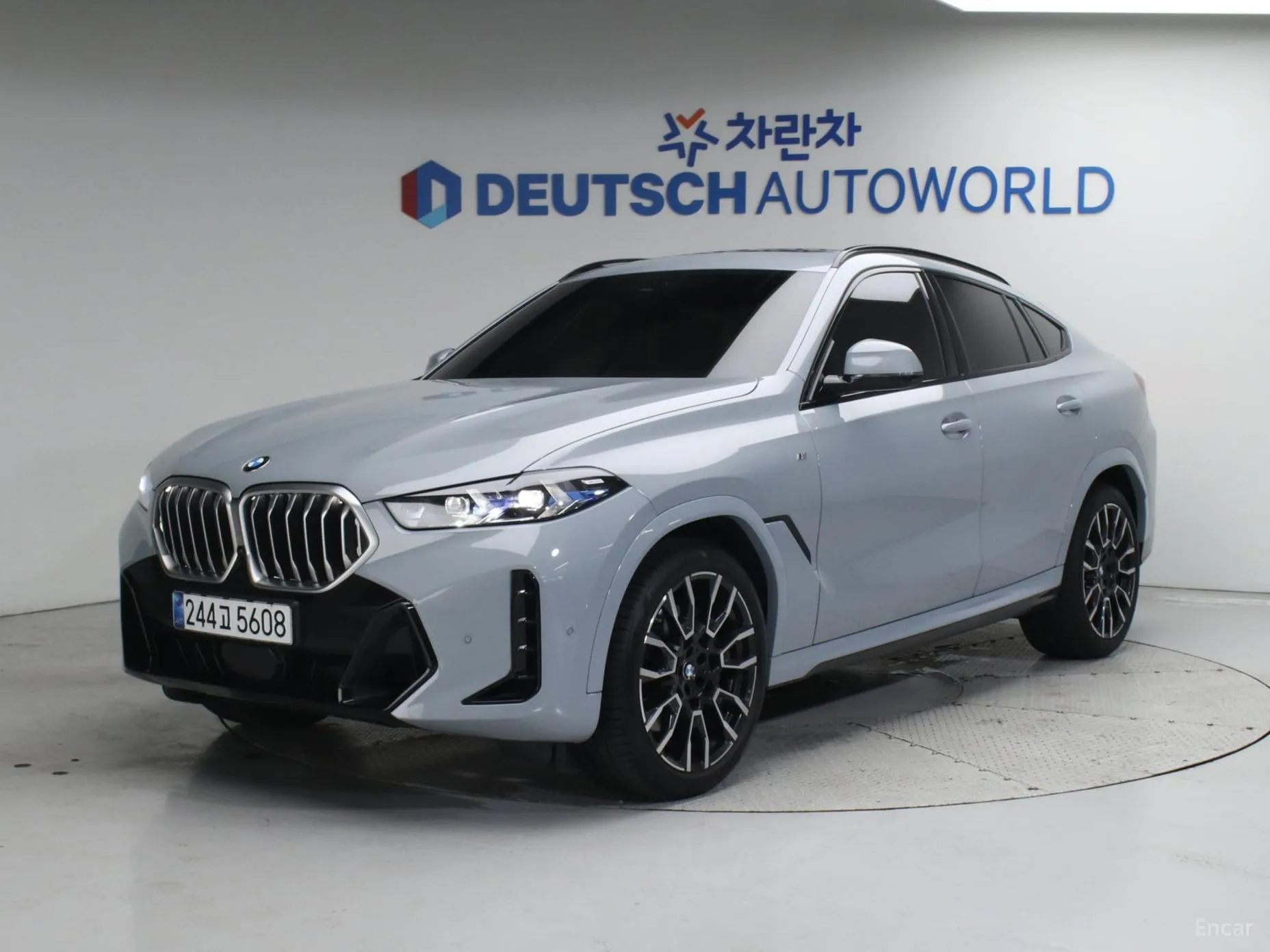 X6 (G06)