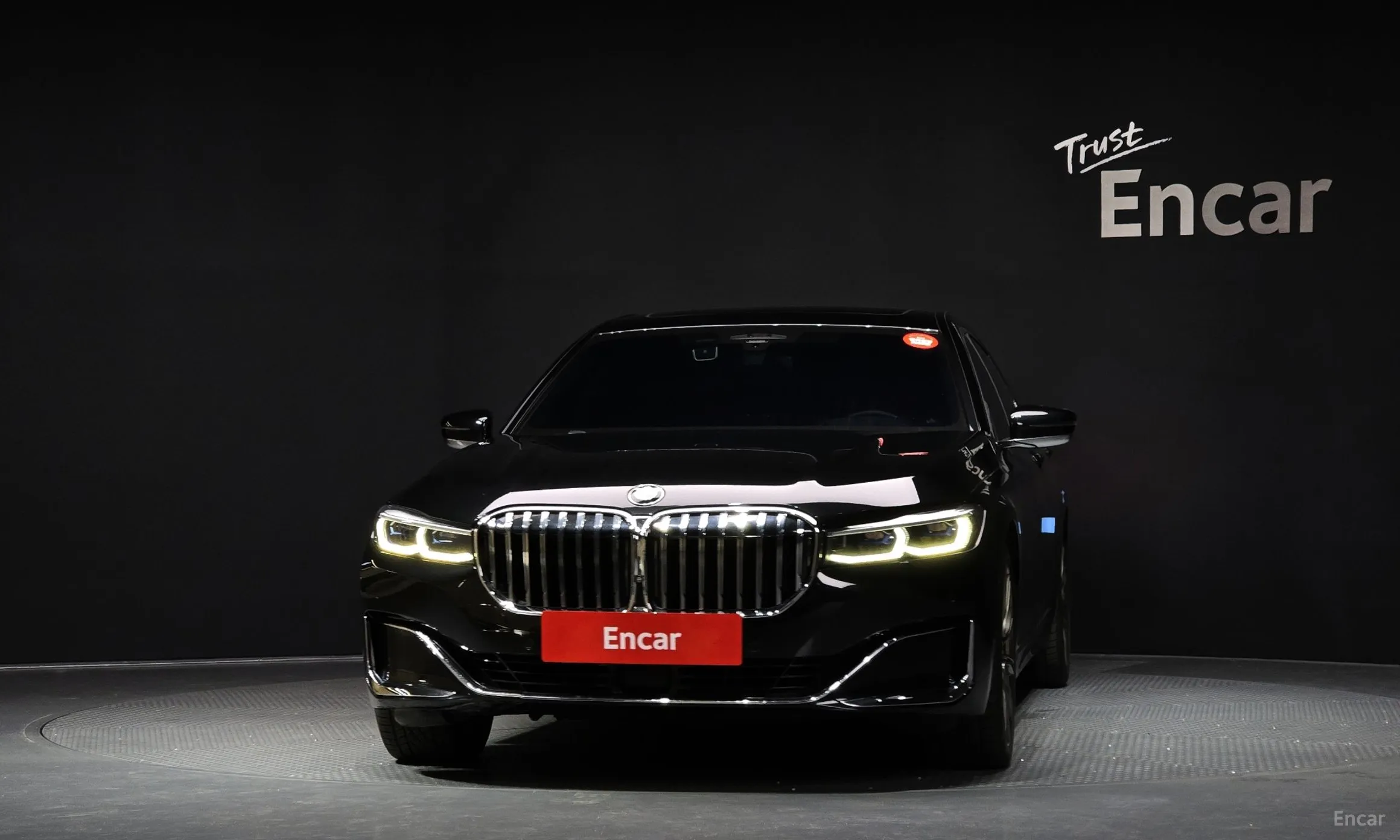 BMW 7 Series (G11) превью 2
