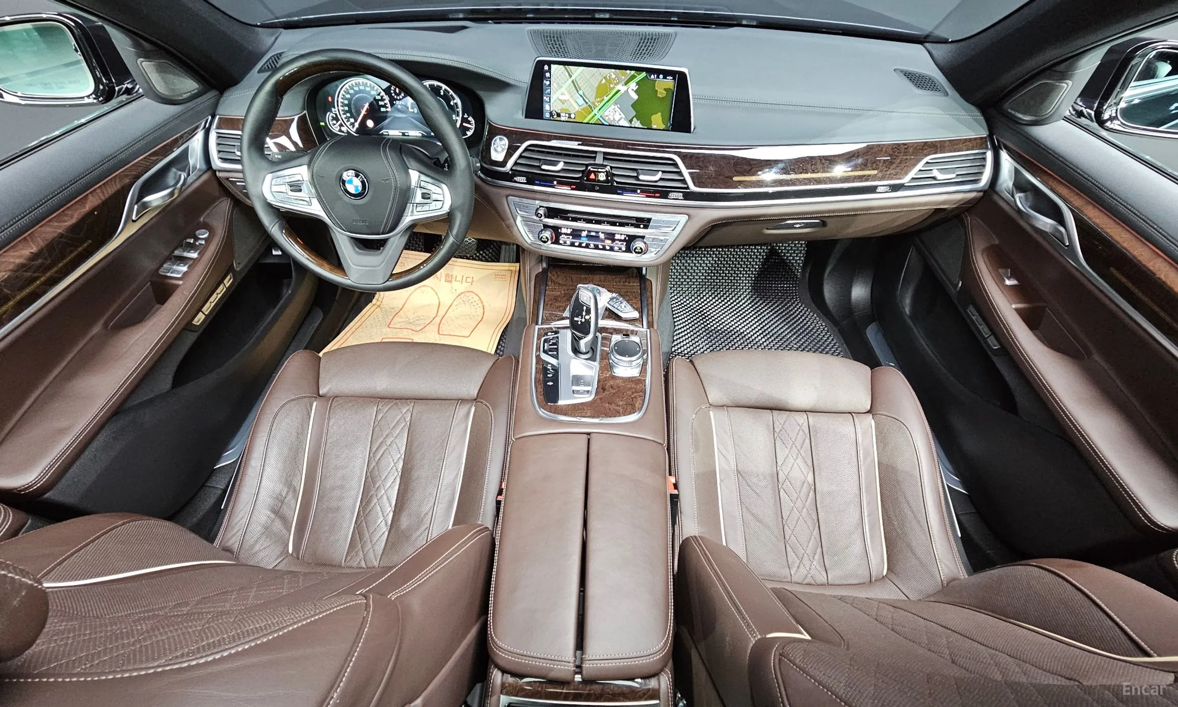 BMW 7 Series (G11) превью 4