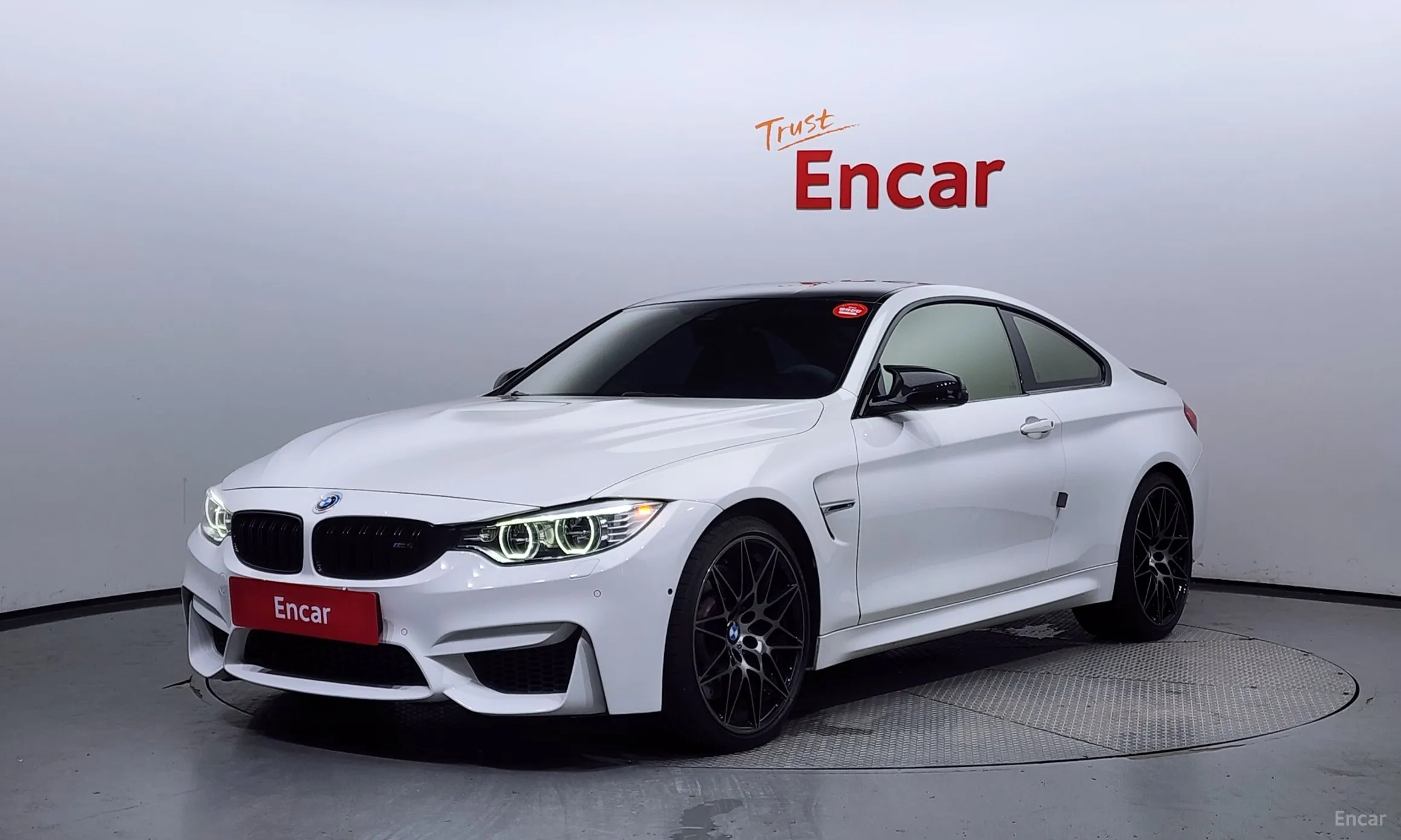BMW M4 (F82)