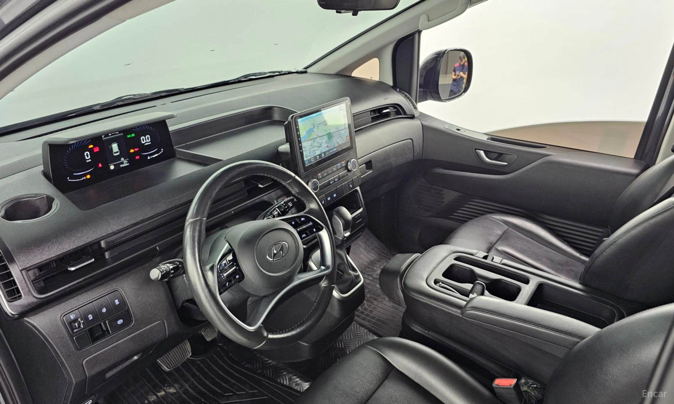 Hyundai Staria превью 4