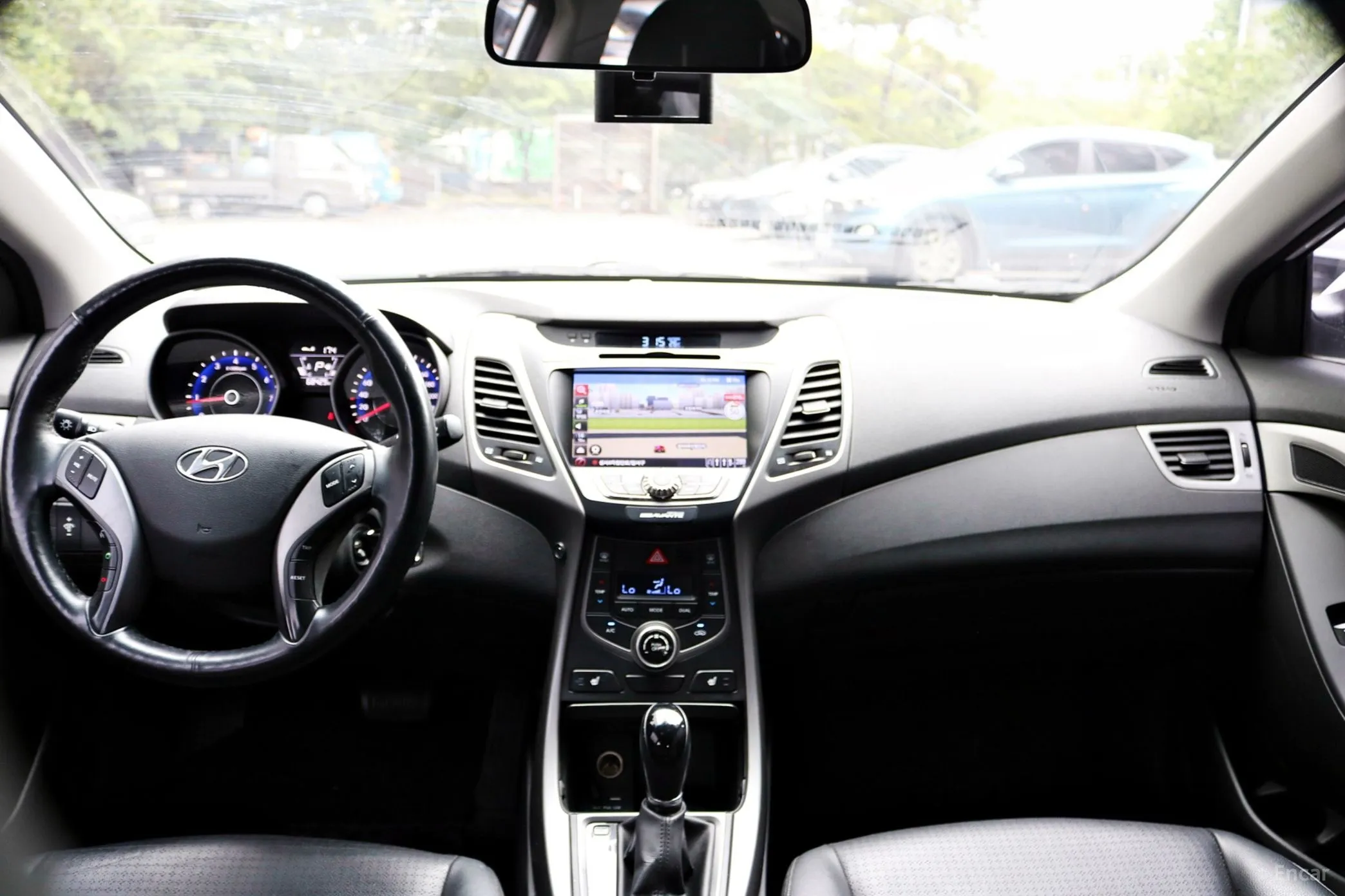 Hyundai Avante превью 4