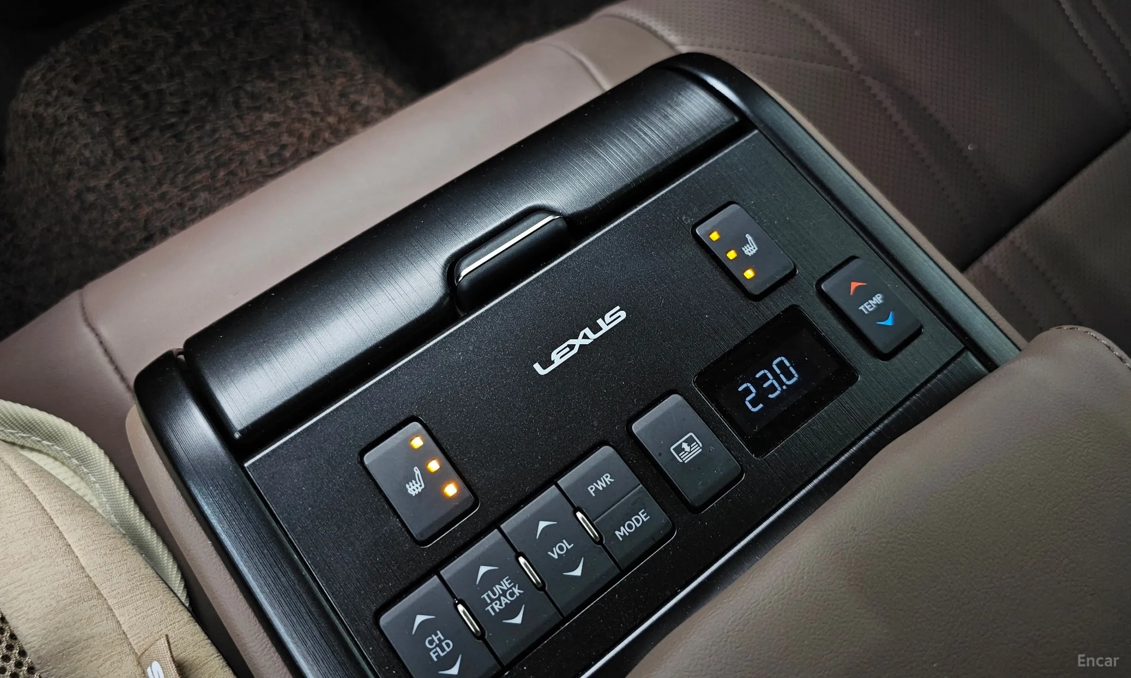 Lexus ES300h 7th Generation превью 17
