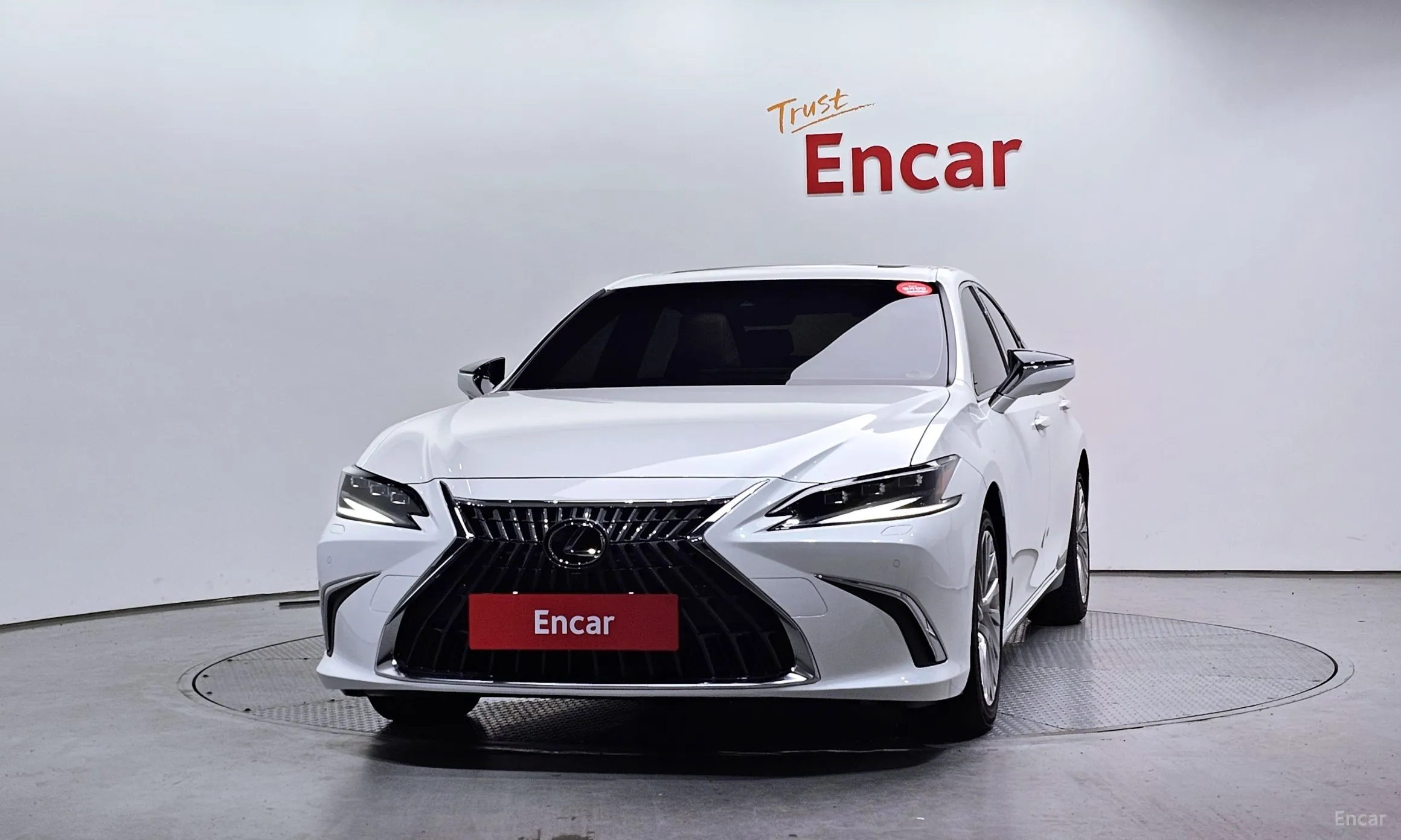 Lexus ES300h 7th Generation превью 3