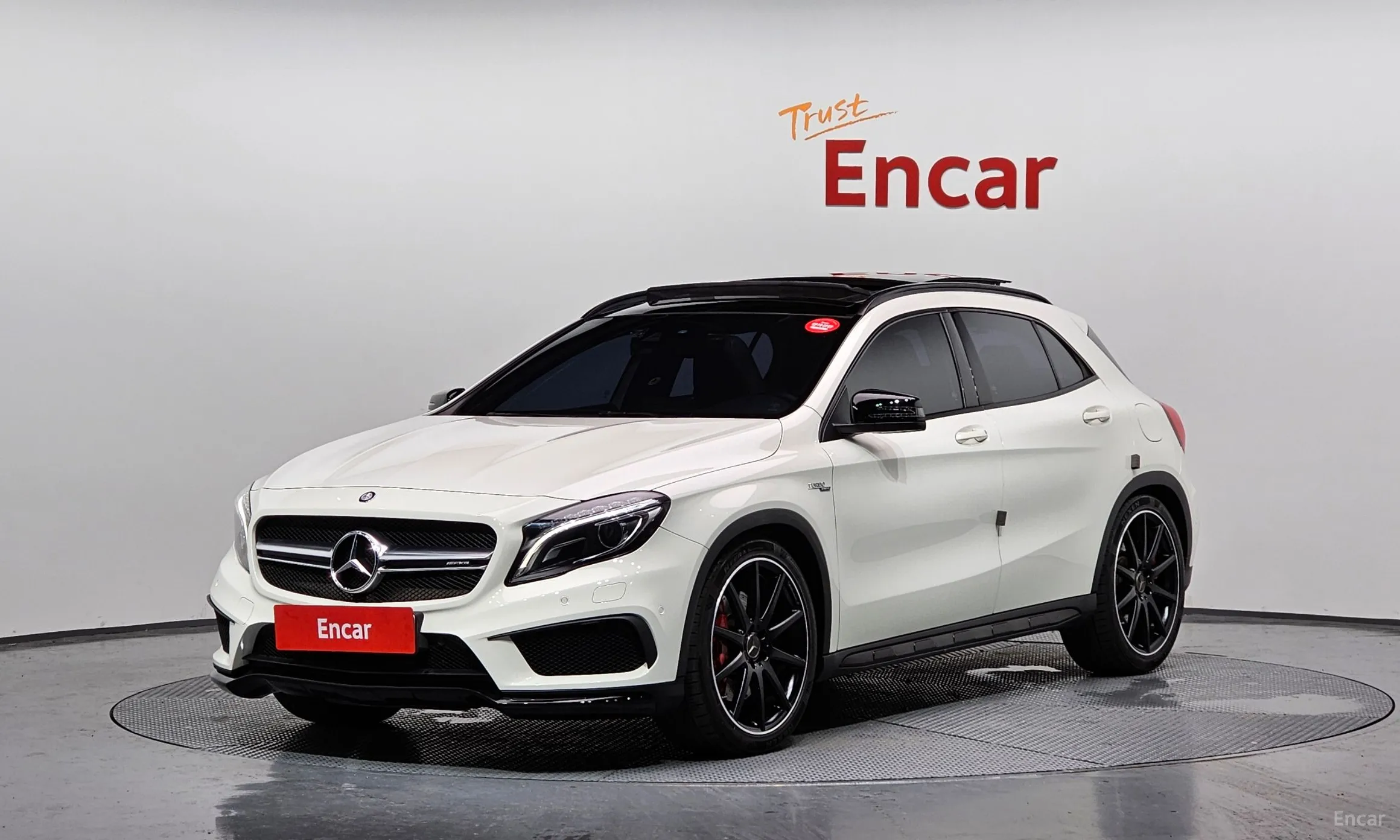 Mercedes Benz GLA-Class X156