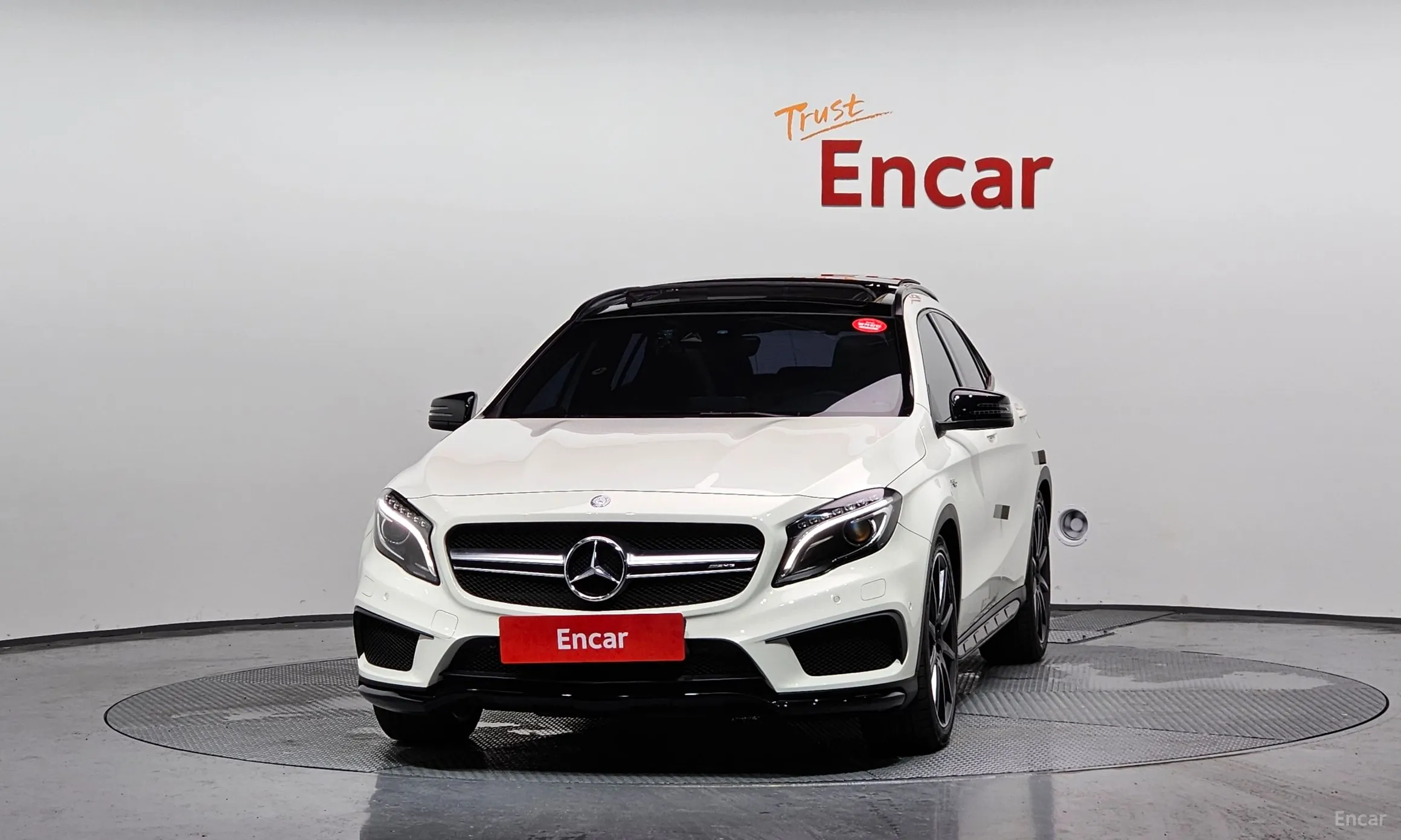 Mercedes Benz GLA-Class X156