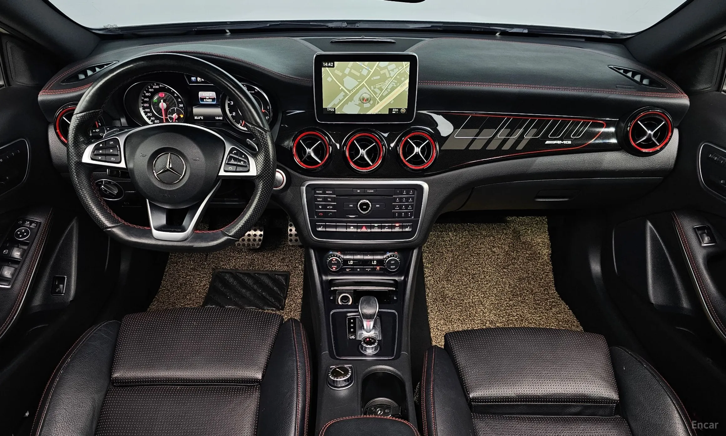 Mercedes Benz GLA-Class X156 превью 4