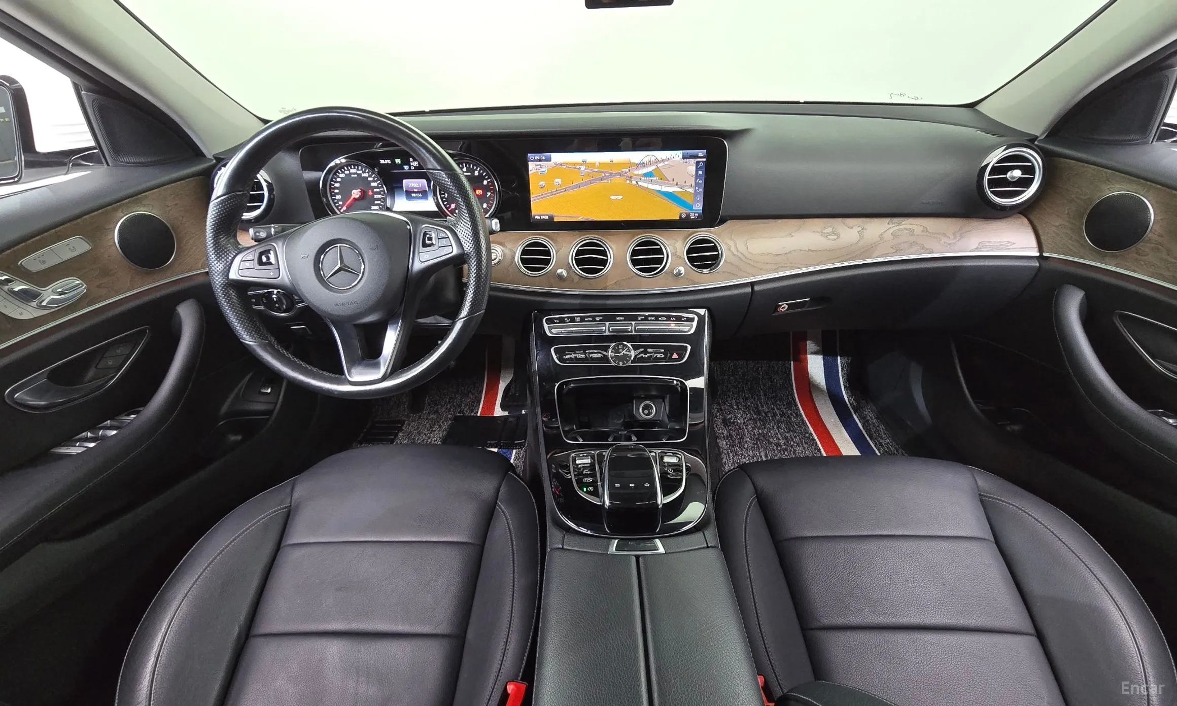 Mercedes Benz E-Class W213 превью 4