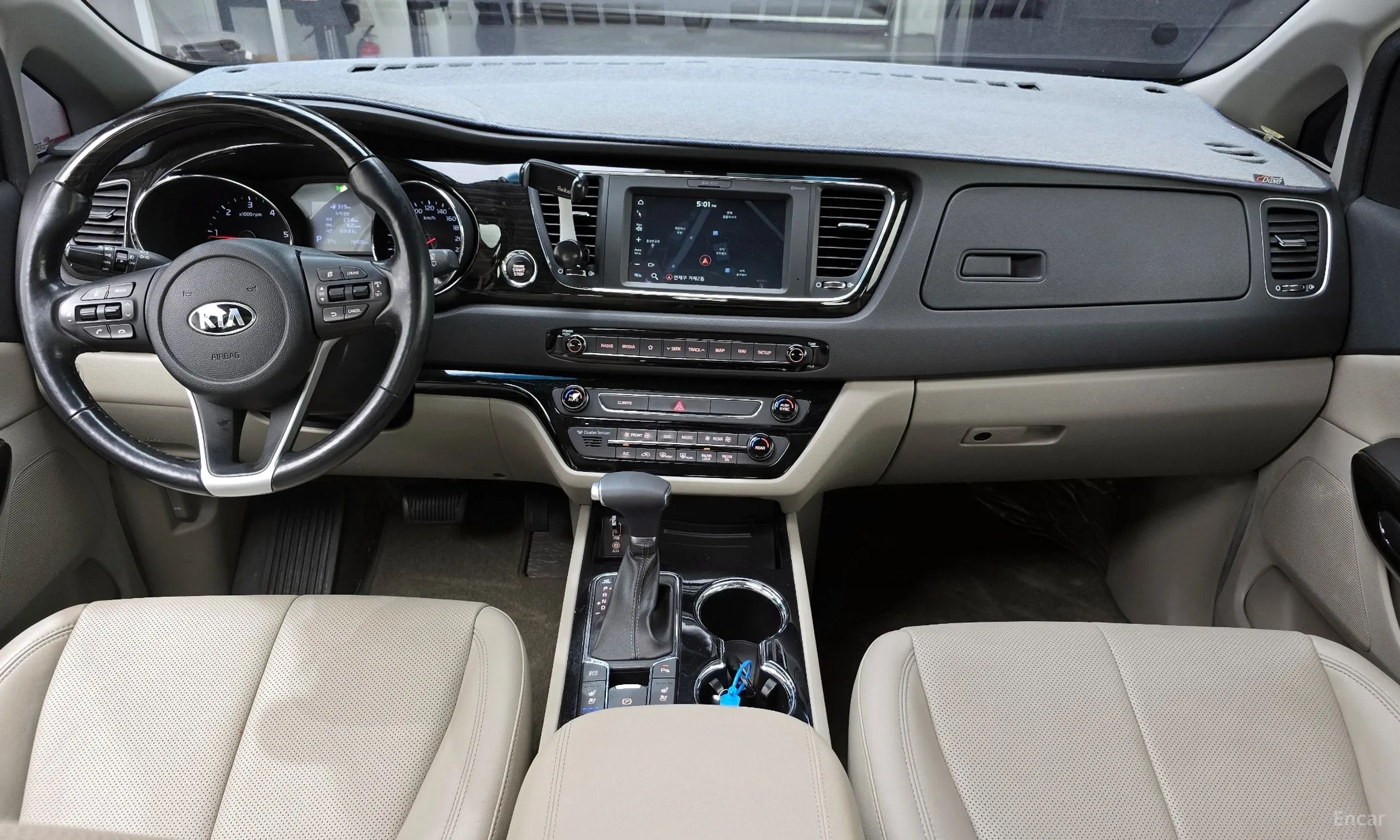 Kia Carnival превью 4