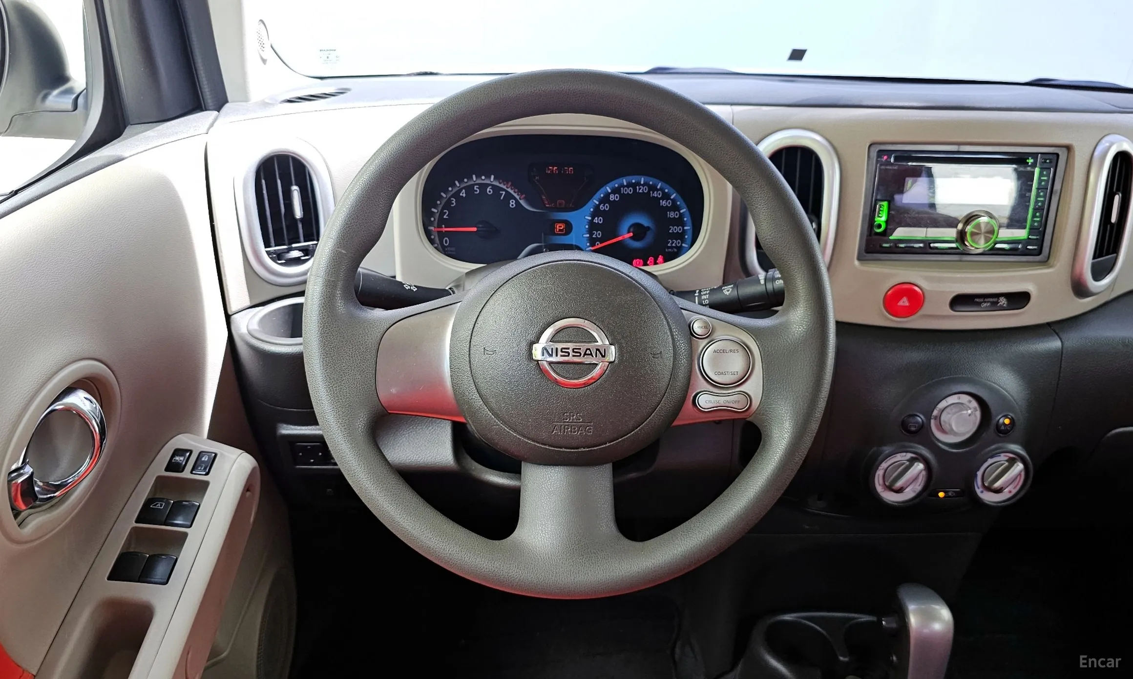 Nissan Cube превью 13