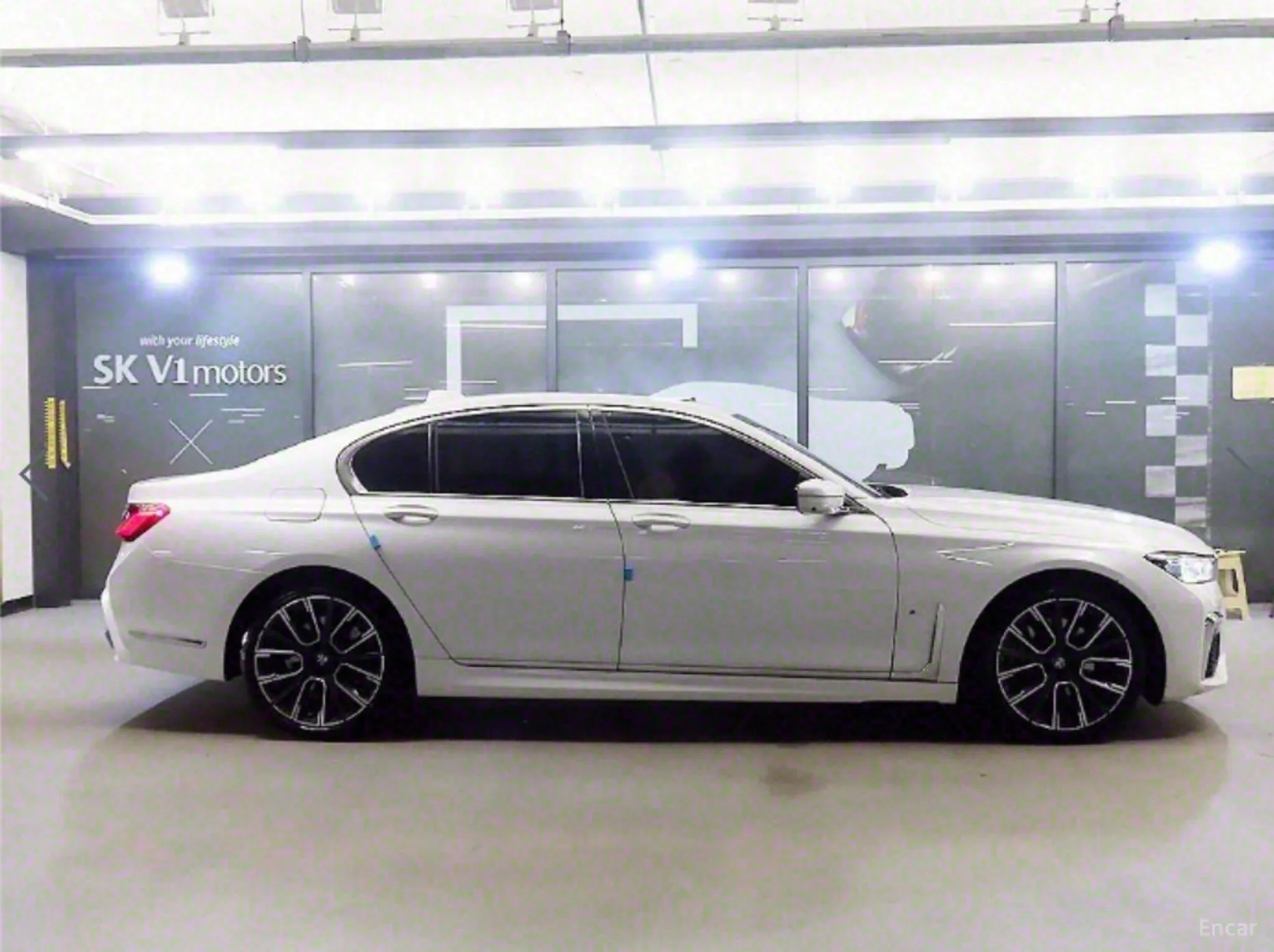 BMW 7 Series (G11)