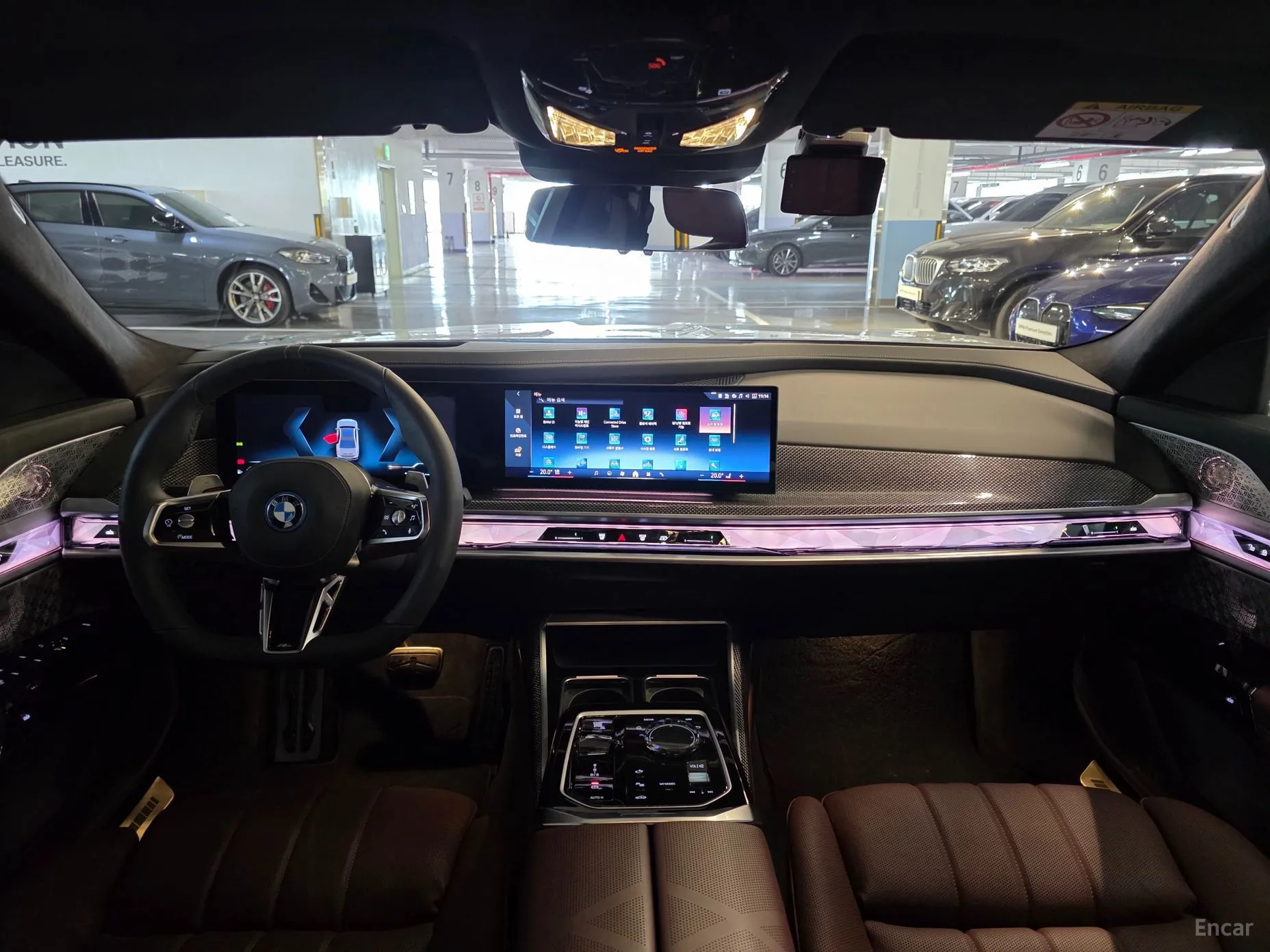 BMW 7 Series (G70) превью 4