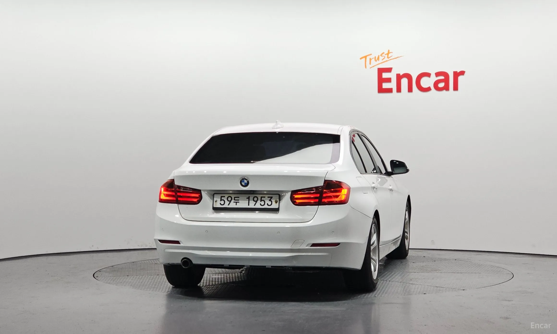 BMW 3 Series (F30) превью 3