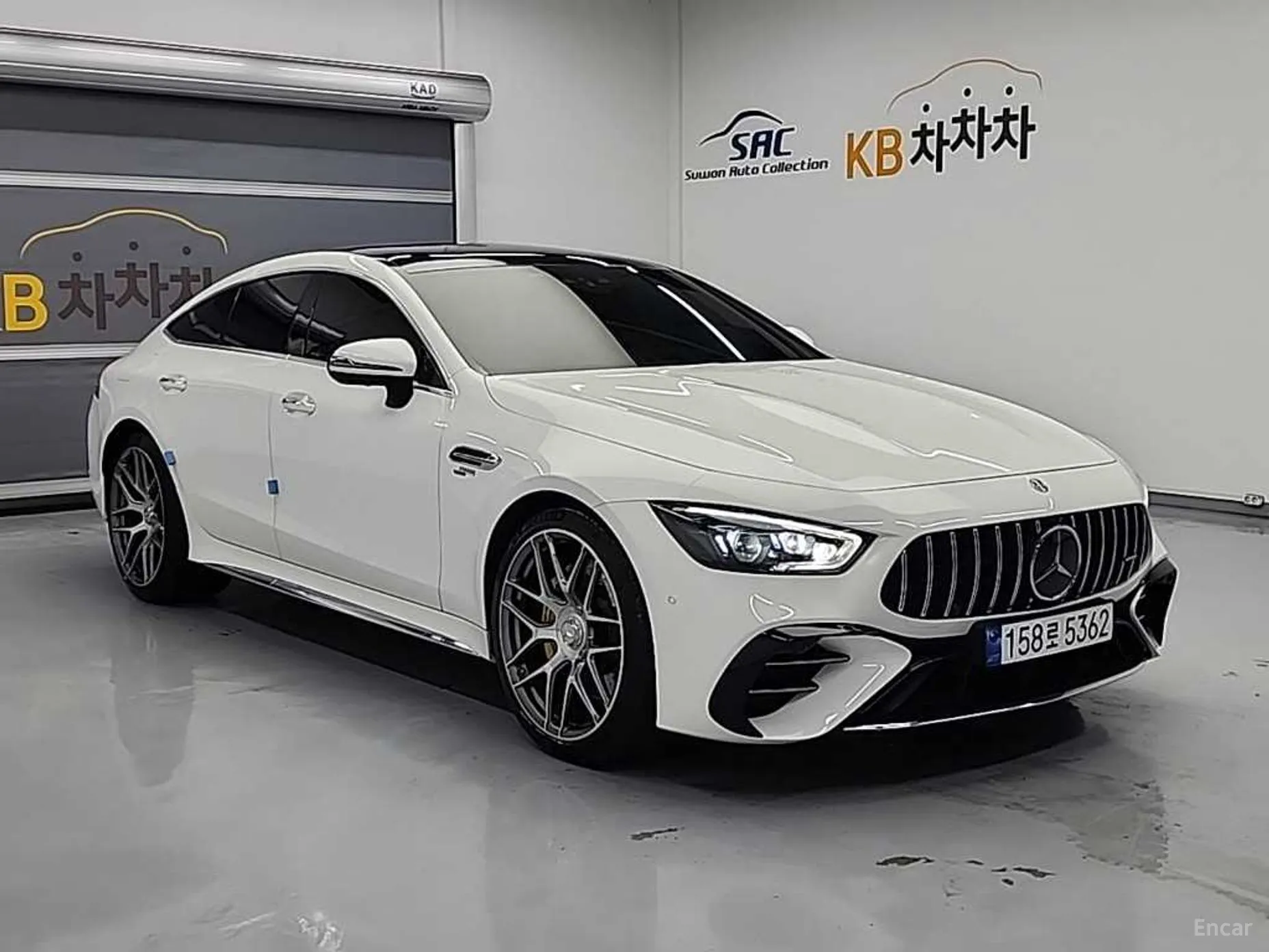 Mercedes Benz AMG GT превью 3