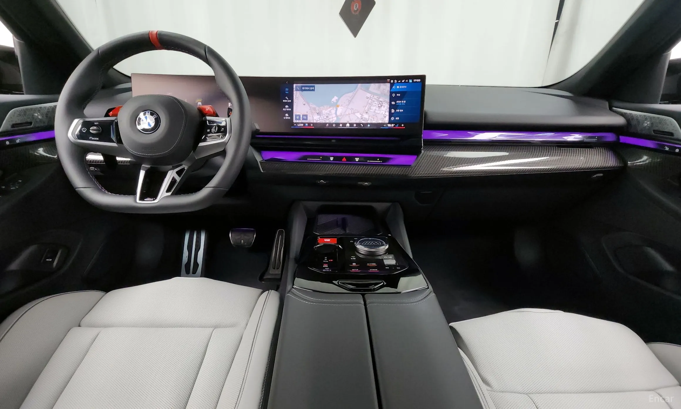 BMW M5 (G90) превью 4