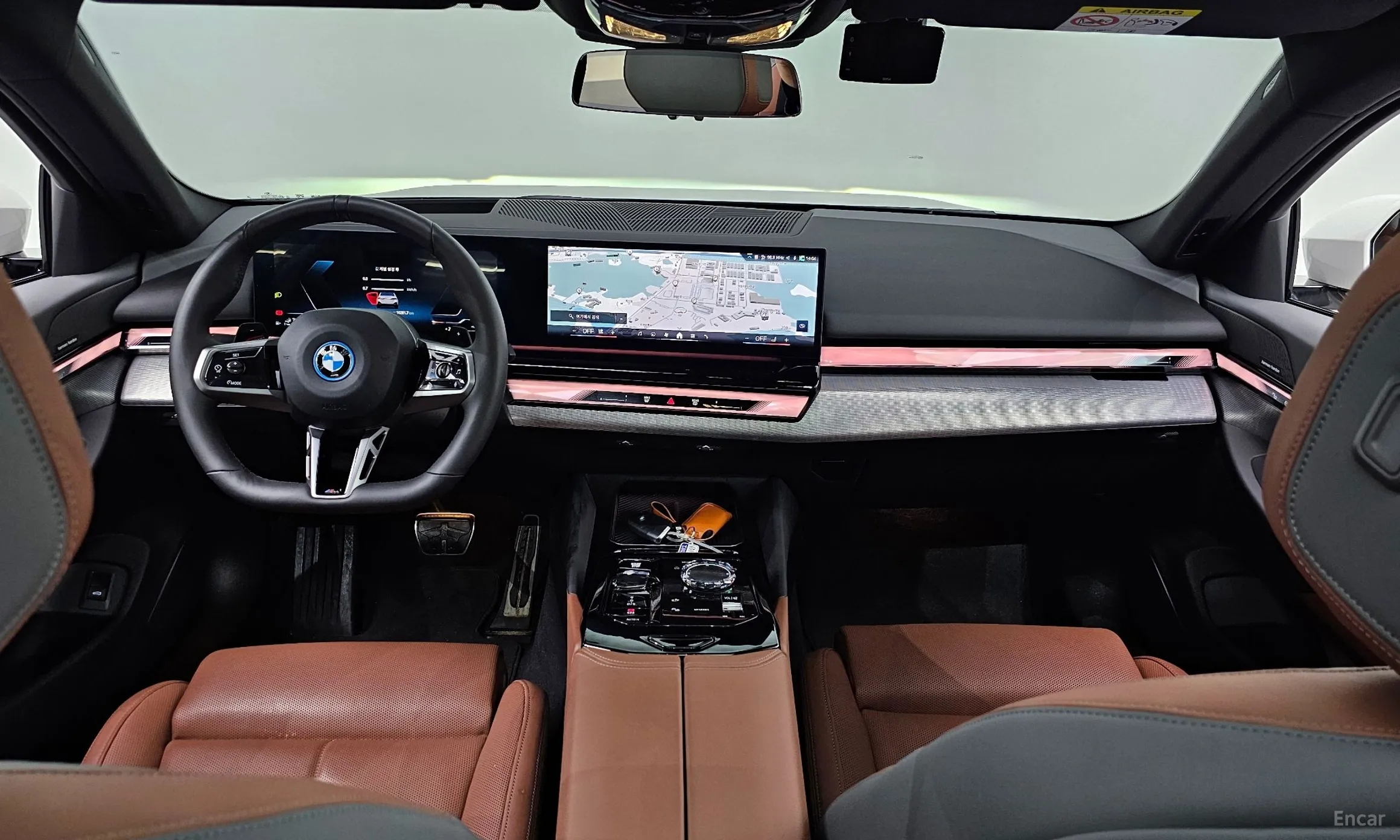 BMW 5 Series (G60) превью 4