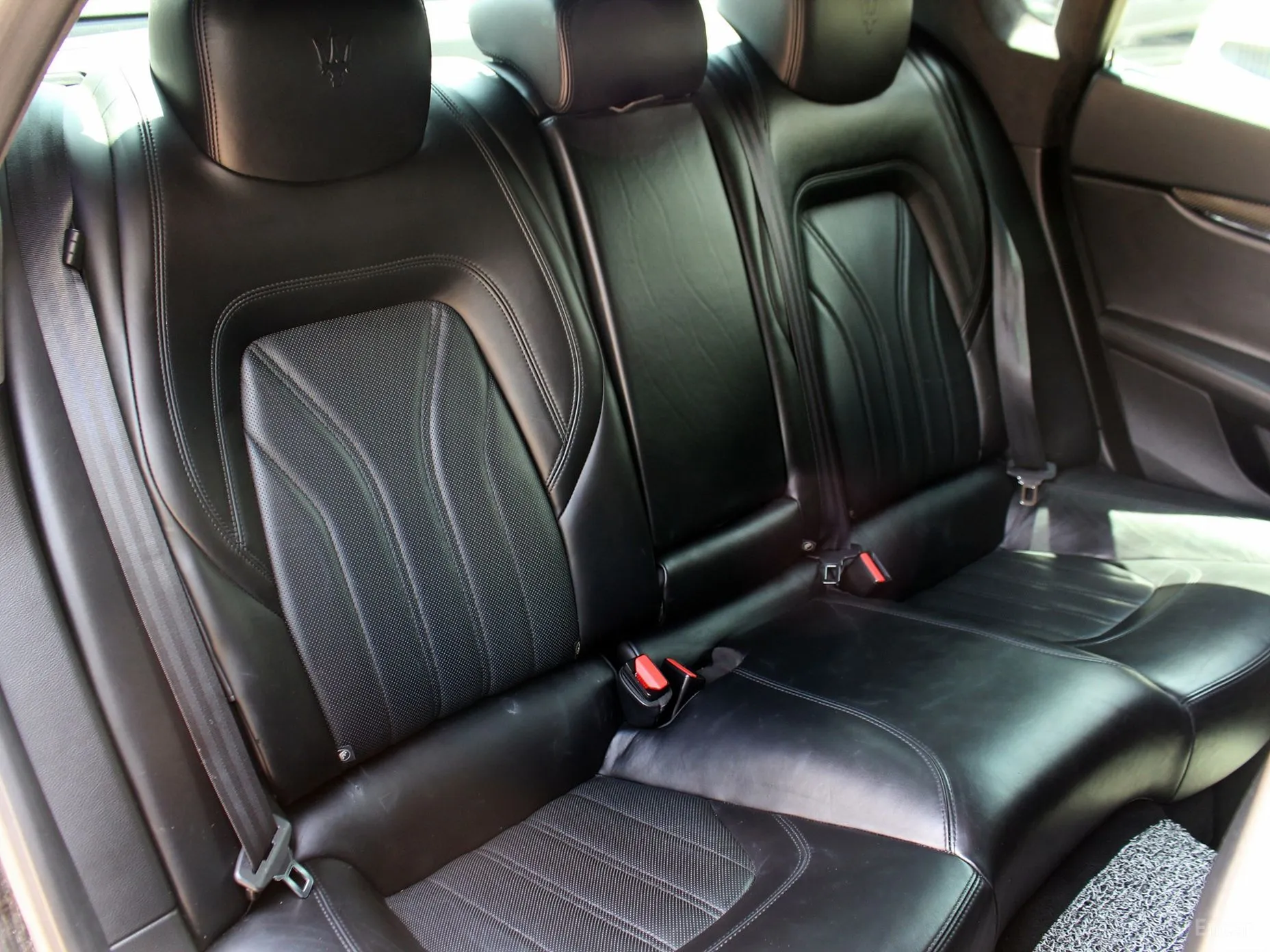 Maserati Quattroporte превью 16